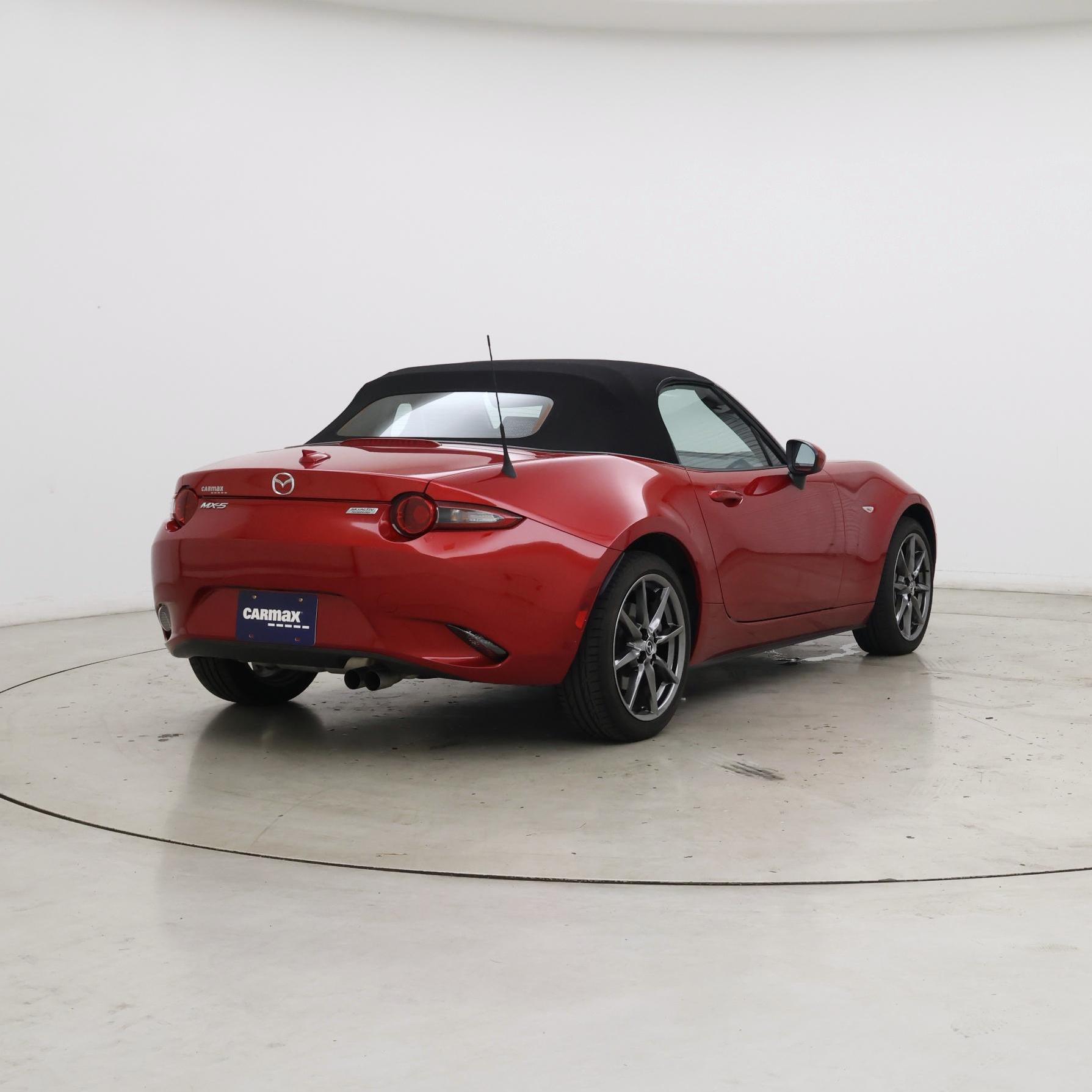 Thumbnail: 2016 Mazda MX-5 Miata - 8