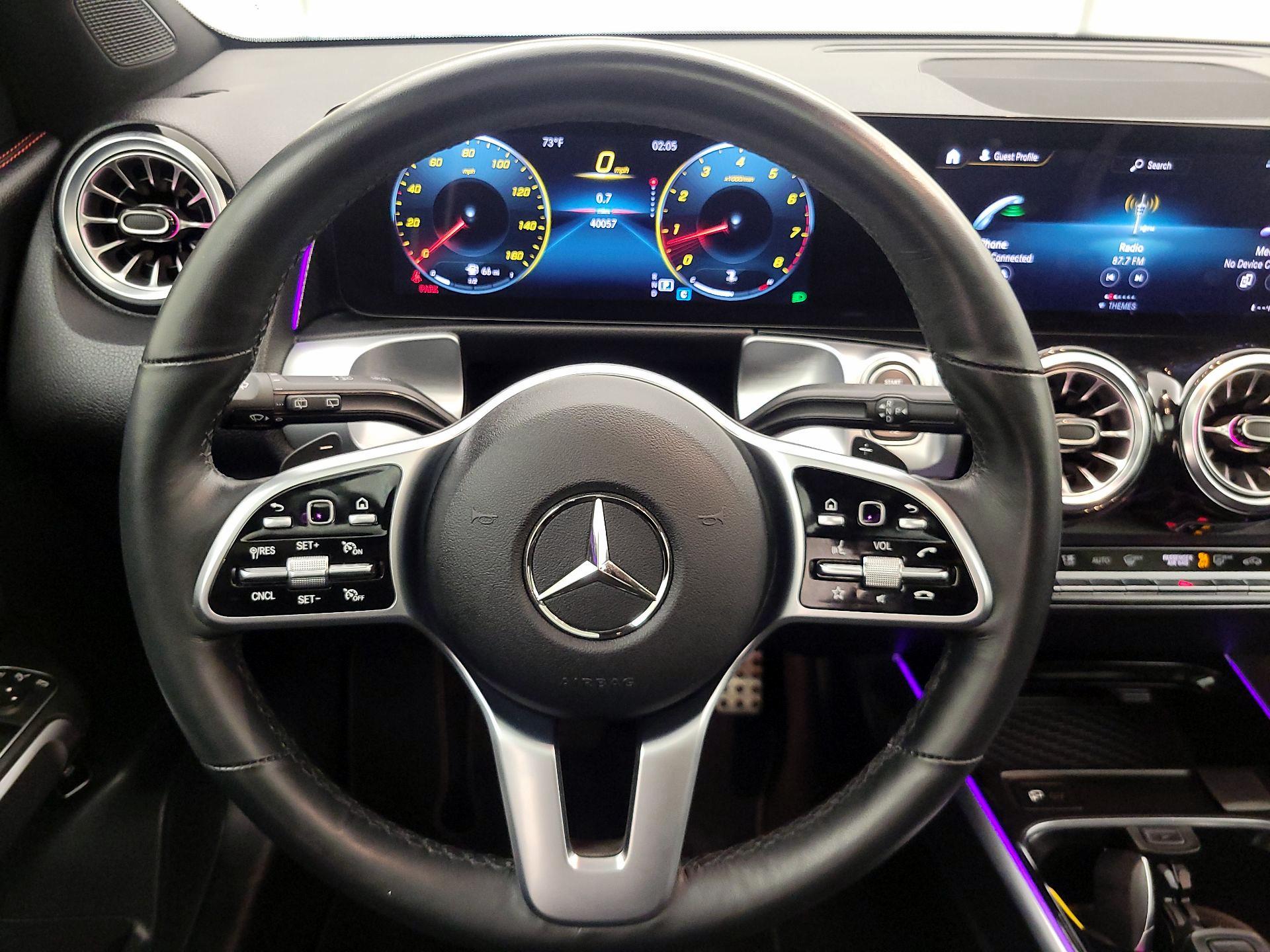 Thumbnail: 2022 Mercedes-Benz GLB - 10