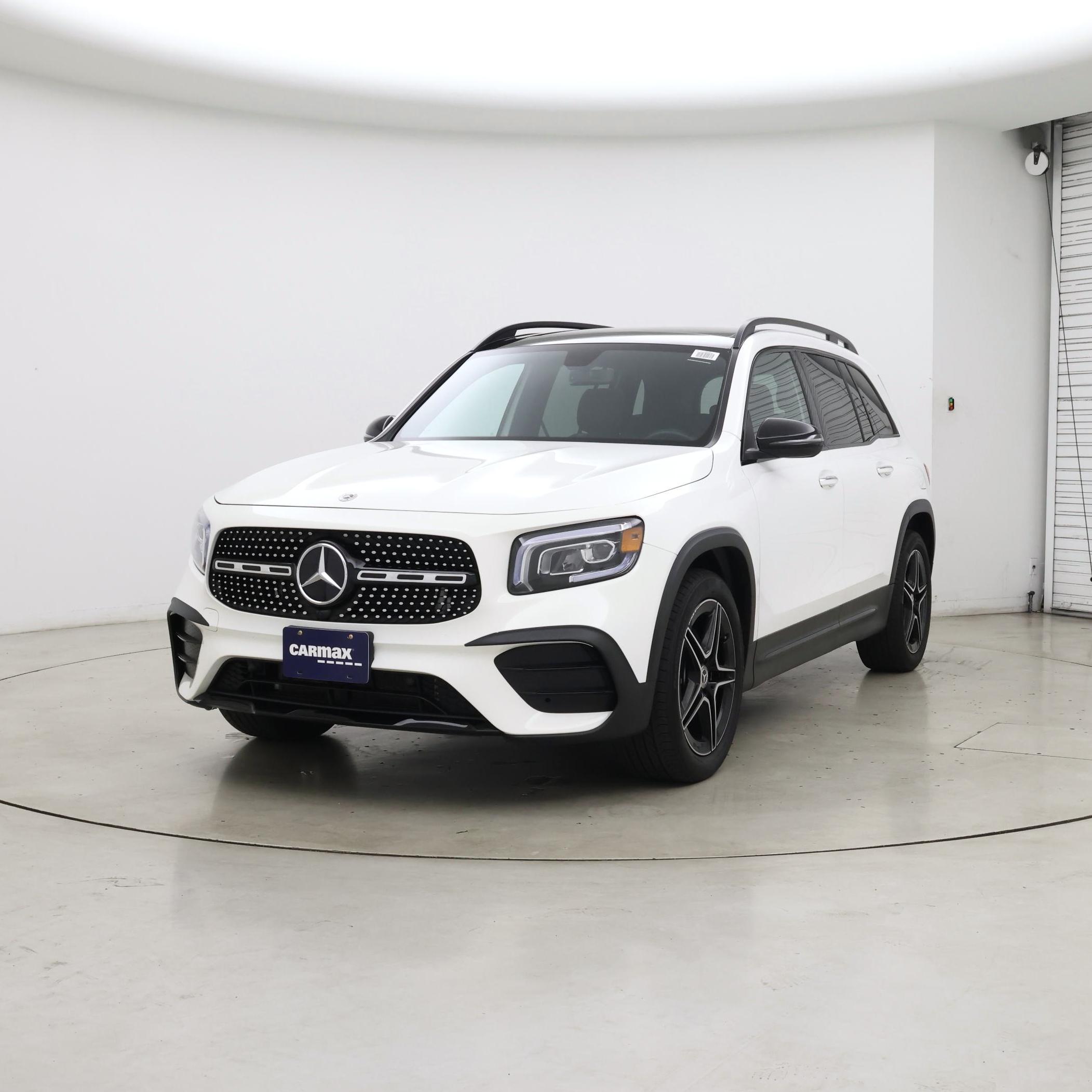 Thumbnail: 2022 Mercedes-Benz GLB - 4