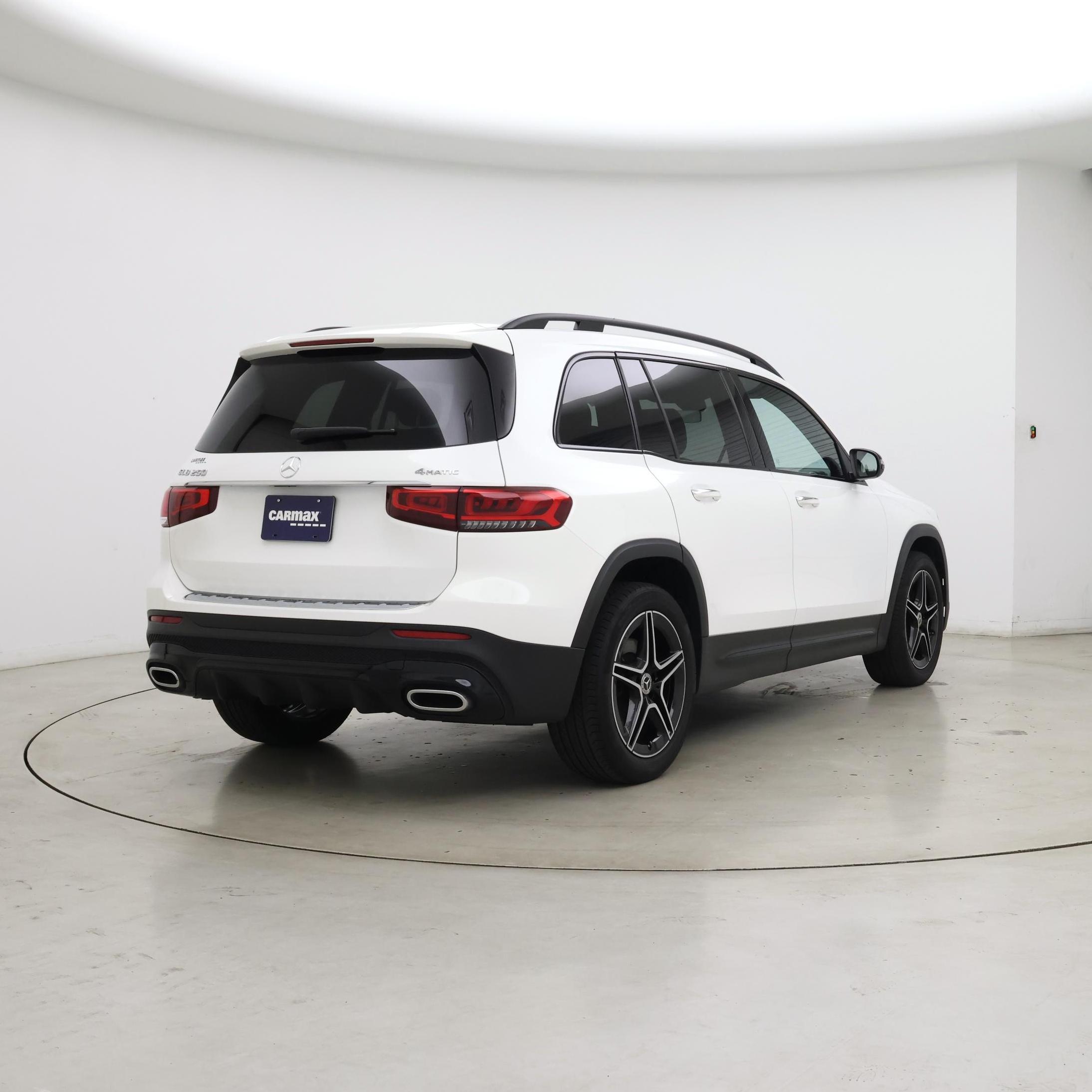 Thumbnail: 2022 Mercedes-Benz GLB - 8