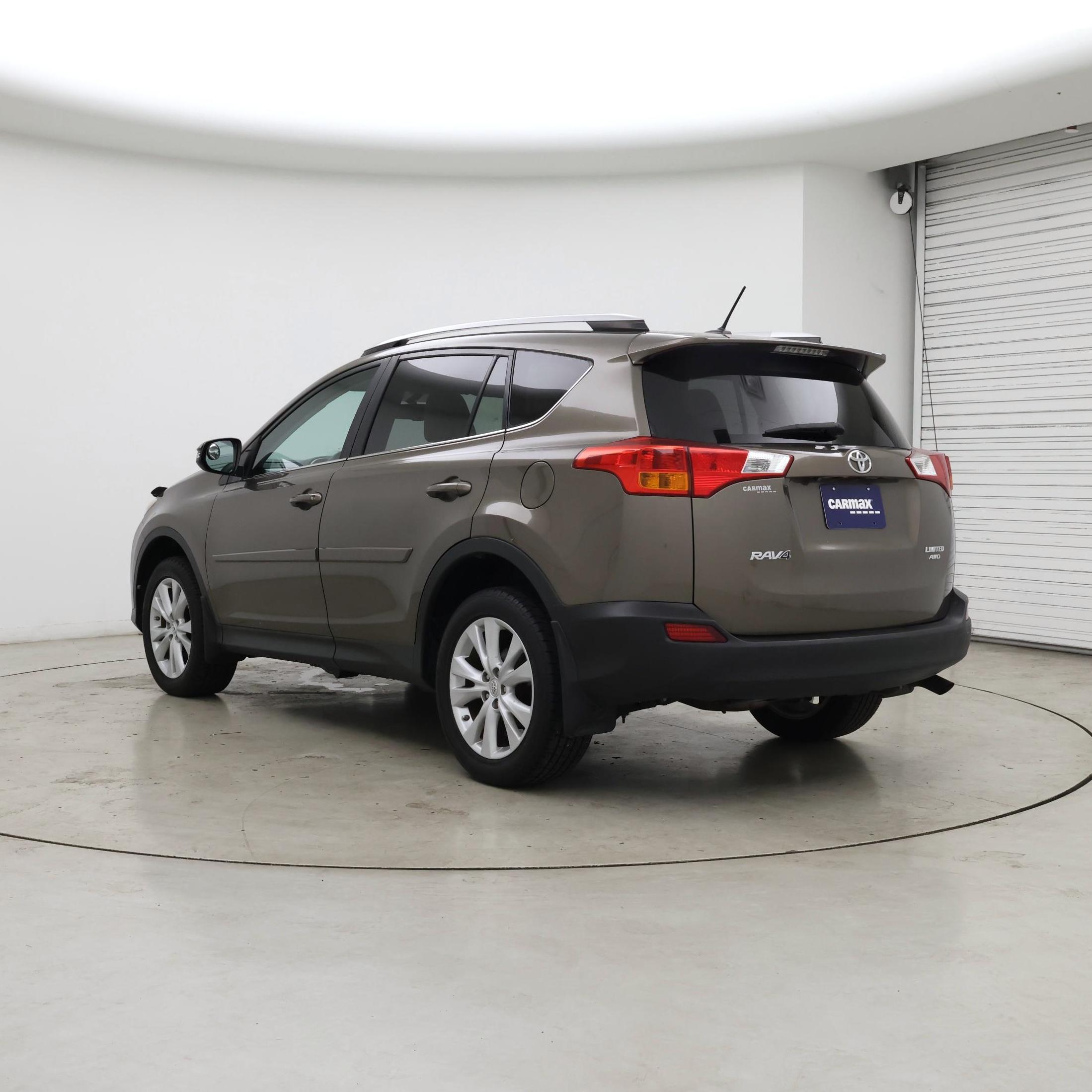 Thumbnail: 2013 Toyota RAV4 - 2