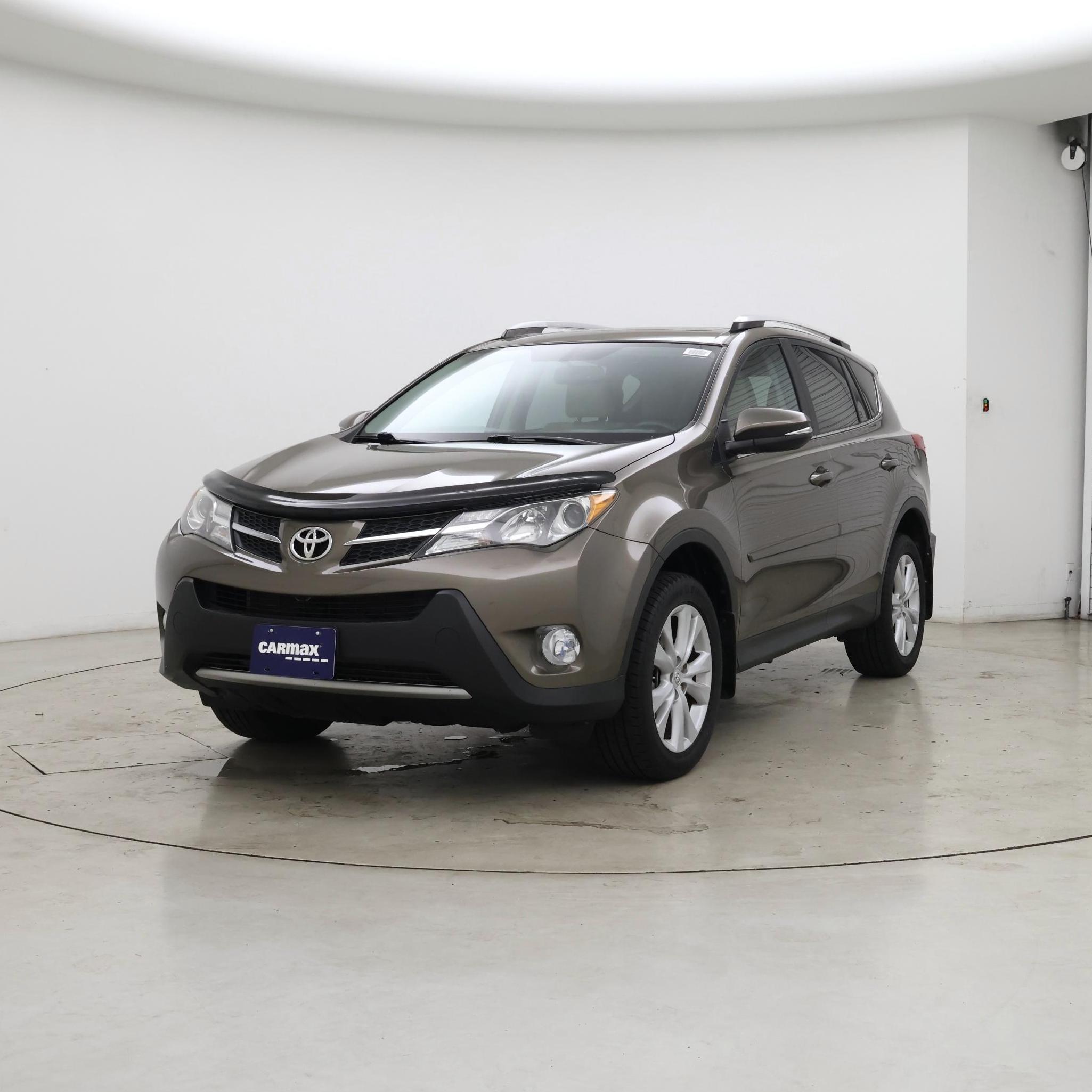 Thumbnail: 2013 Toyota RAV4 - 4