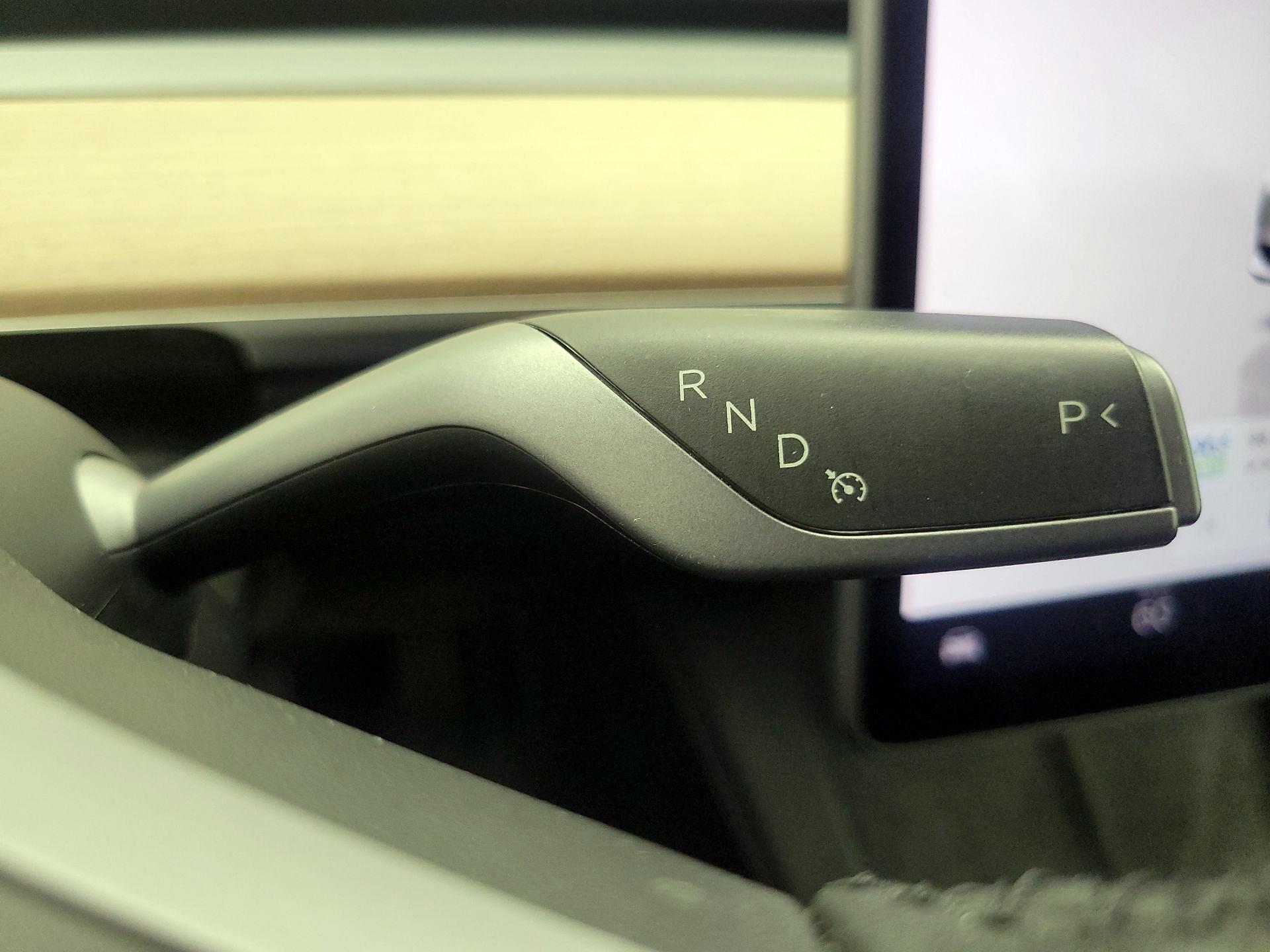 Thumbnail: 2022 Tesla Model 3 - 17