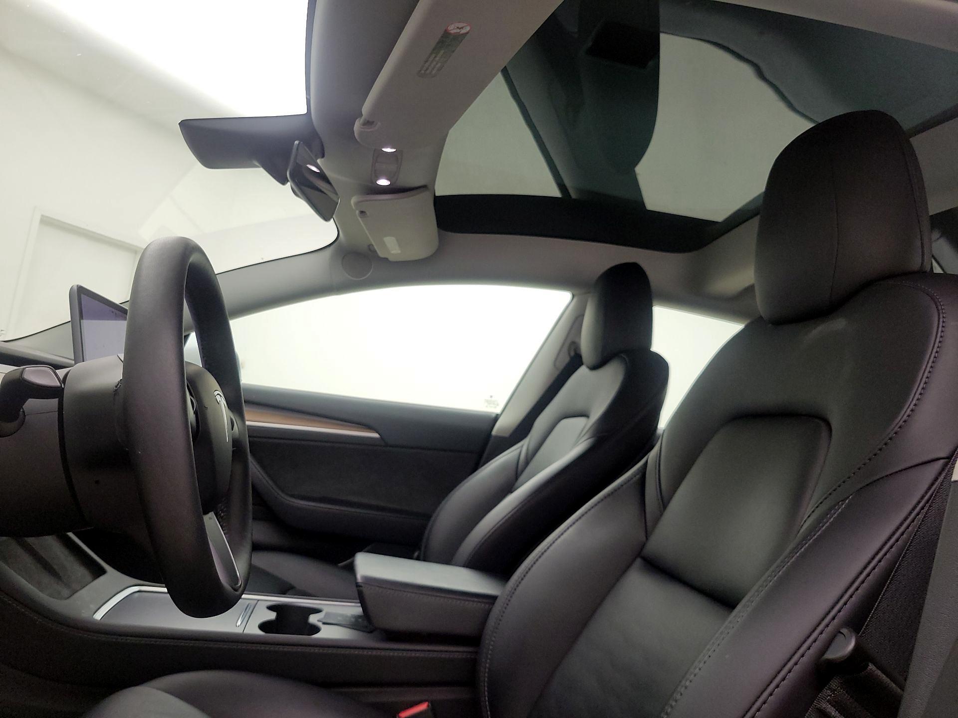 Thumbnail: 2022 Tesla Model 3 - 18