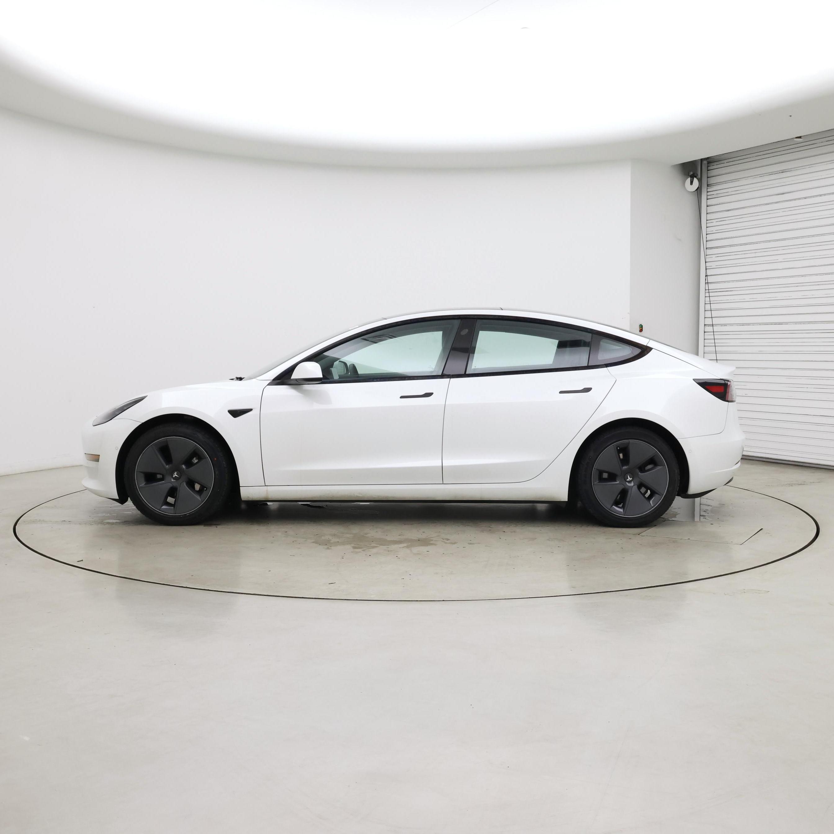 Thumbnail: 2022 Tesla Model 3 - 3