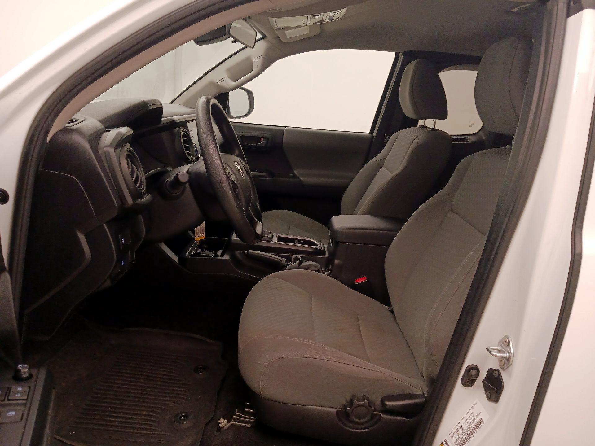 Thumbnail: 2021 Toyota Tacoma - 11