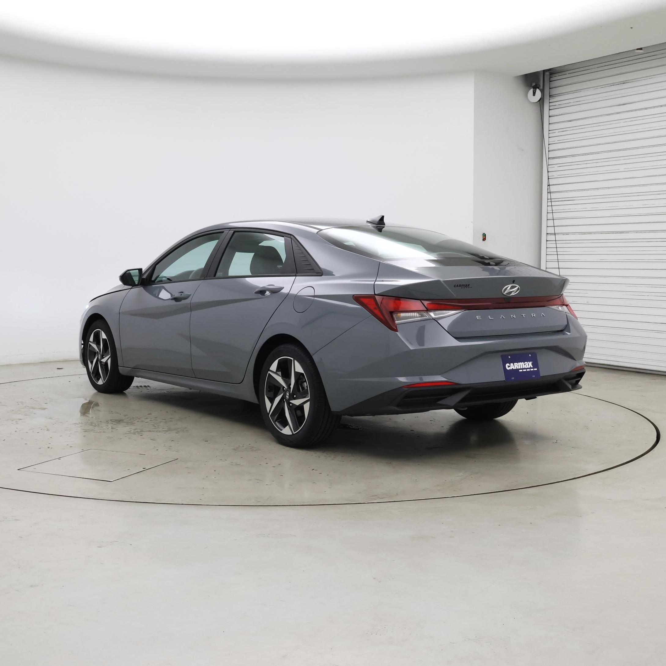 Thumbnail: 2023 Hyundai Elantra - 2