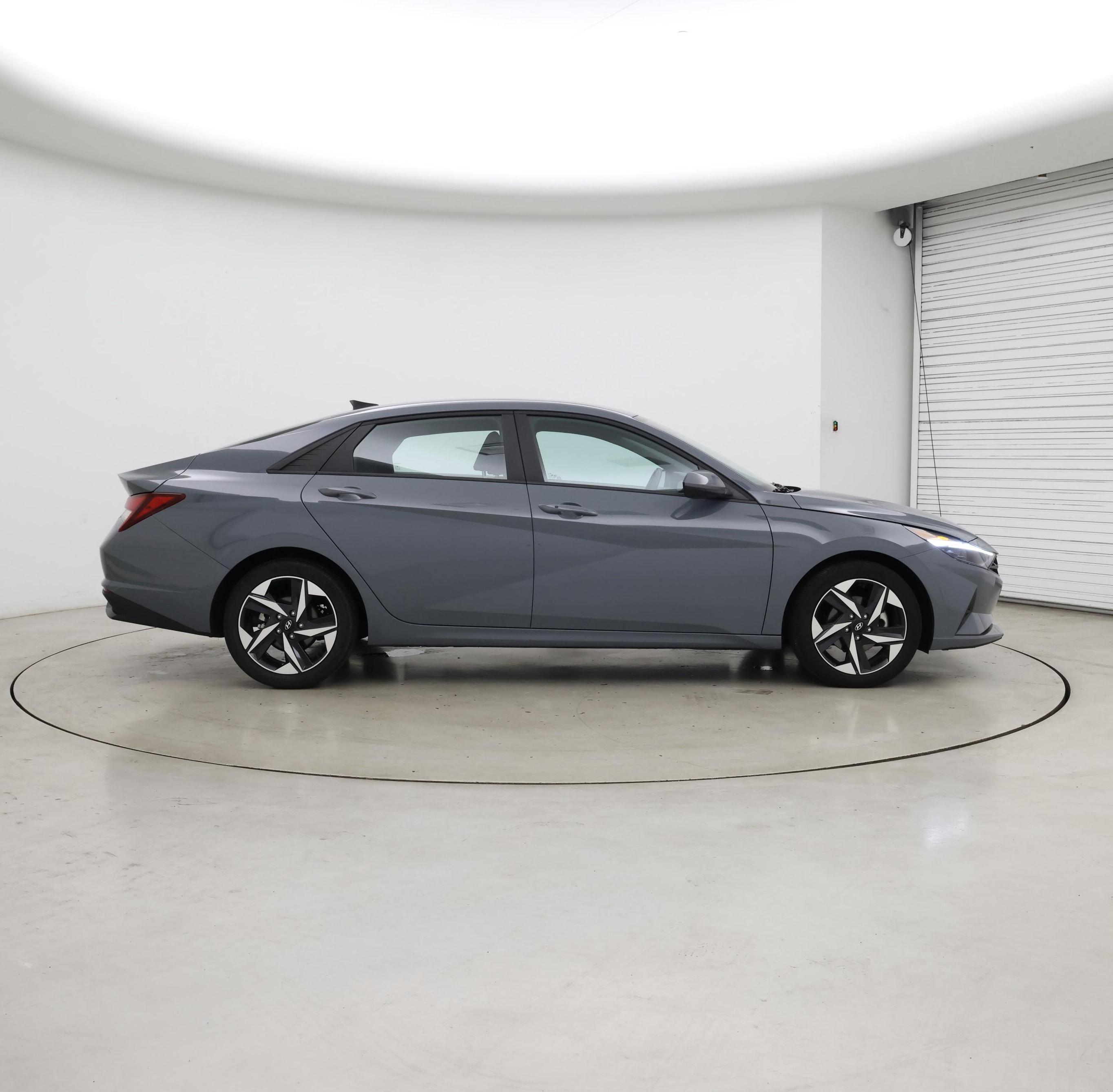 Thumbnail: 2023 Hyundai Elantra - 7