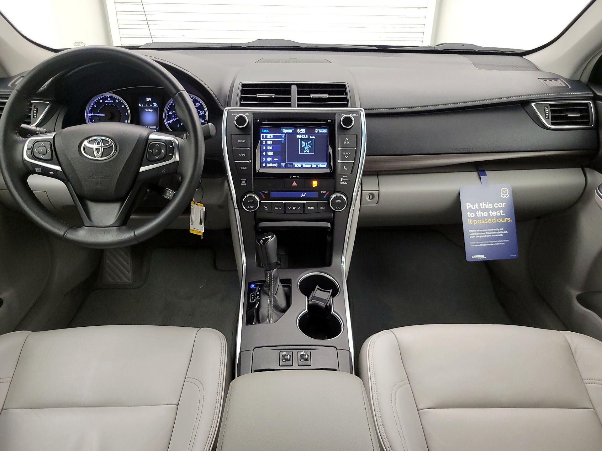 Thumbnail: 2017 Toyota Camry - 9