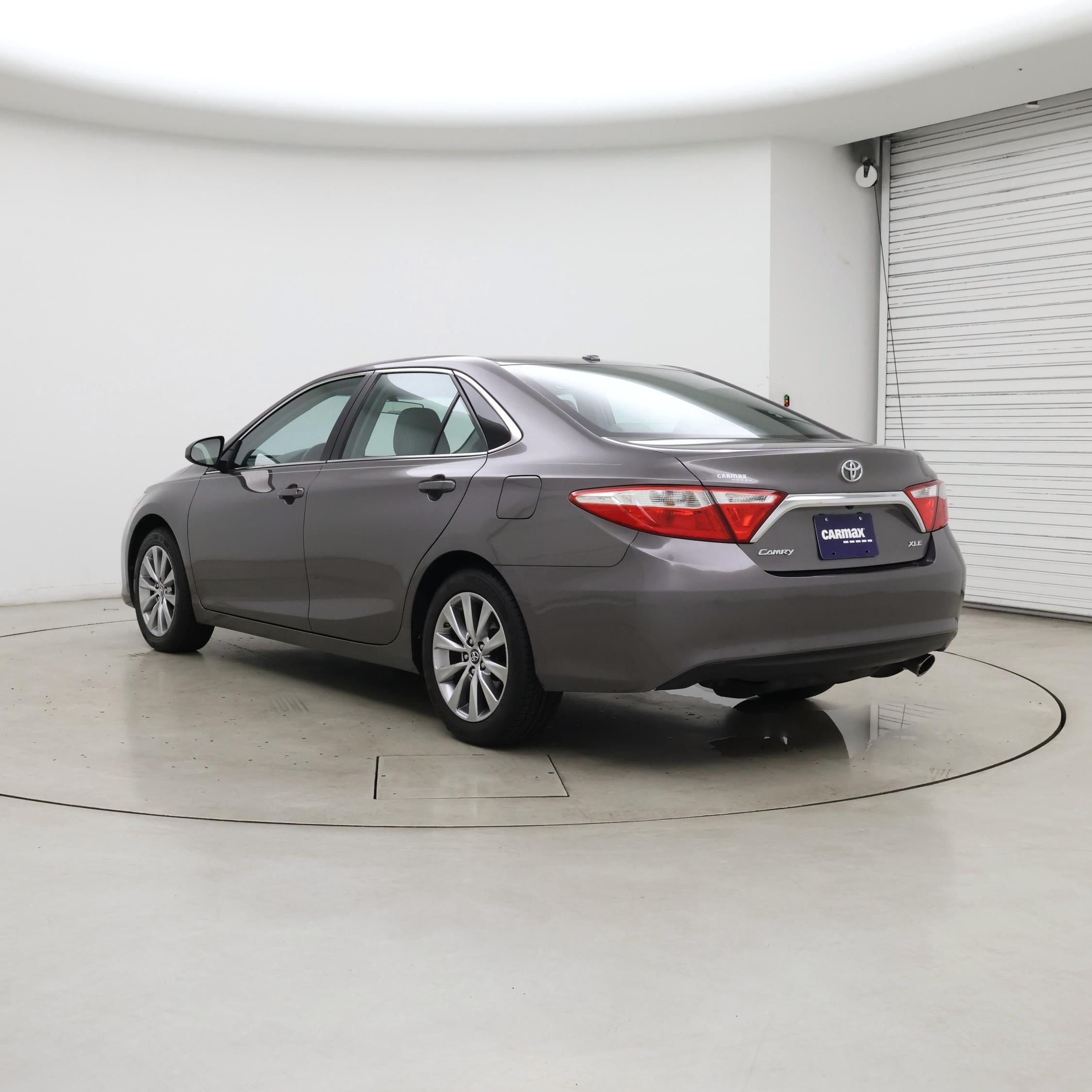 Thumbnail: 2017 Toyota Camry - 2