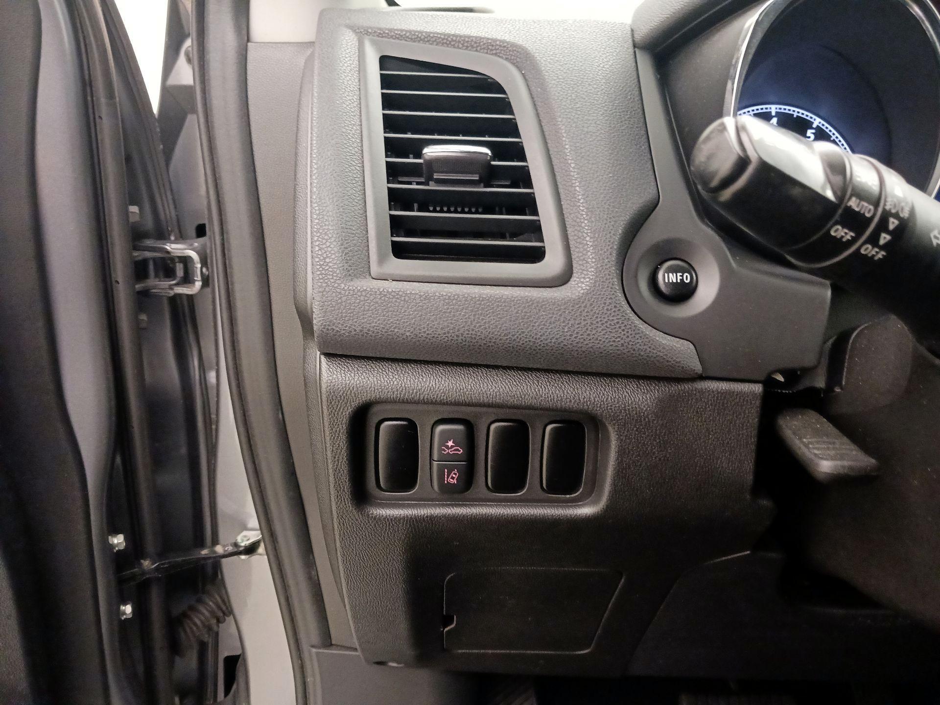 Thumbnail: 2021 Mitsubishi Outlander Sport - 13