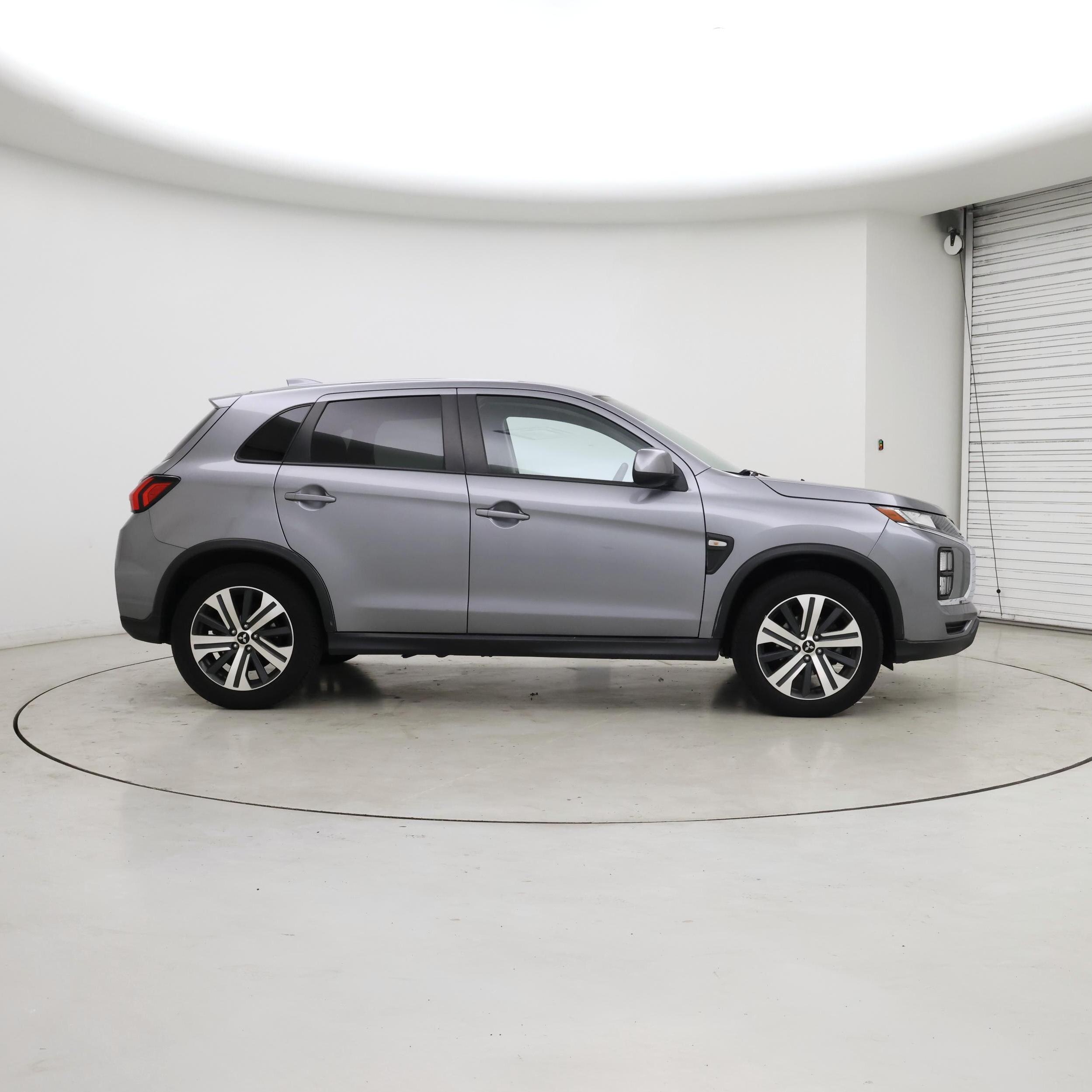 Thumbnail: 2021 Mitsubishi Outlander Sport - 7