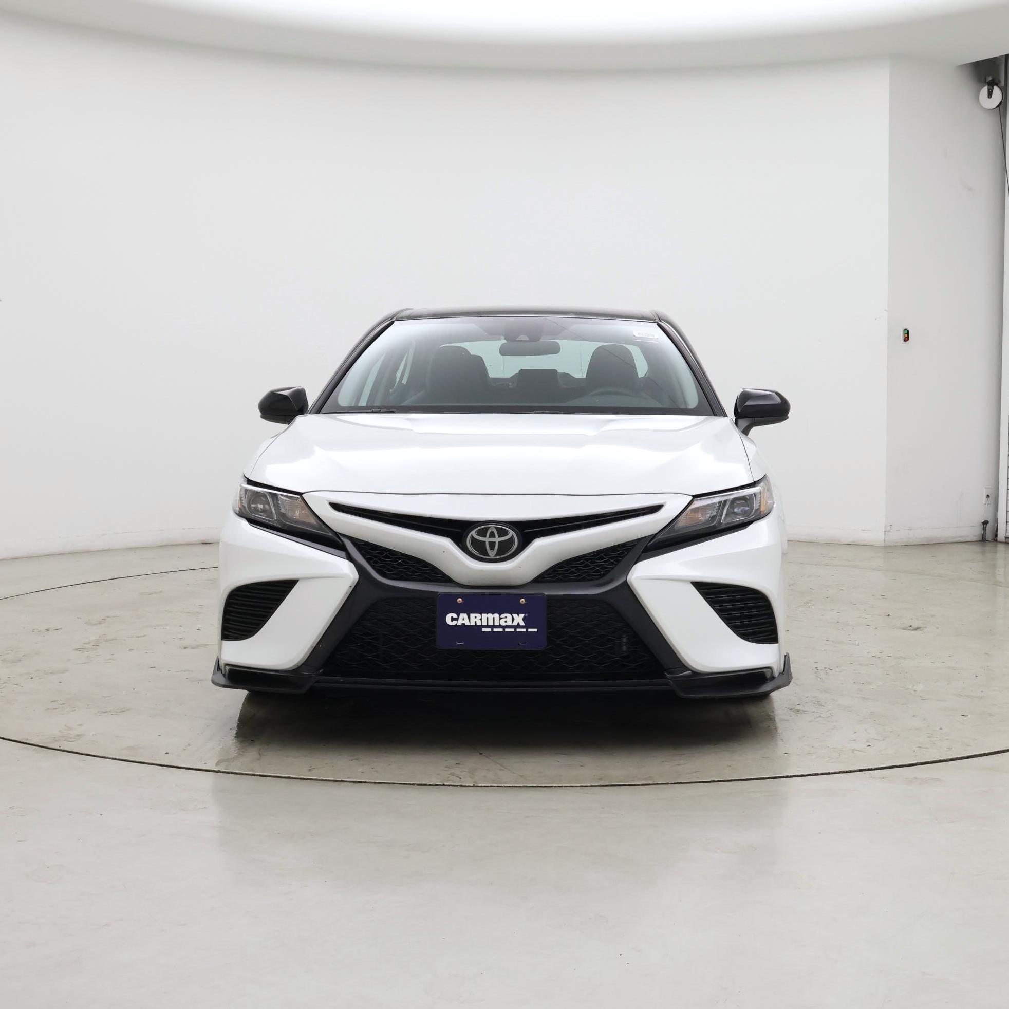 Thumbnail: 2020 Toyota Camry - 5