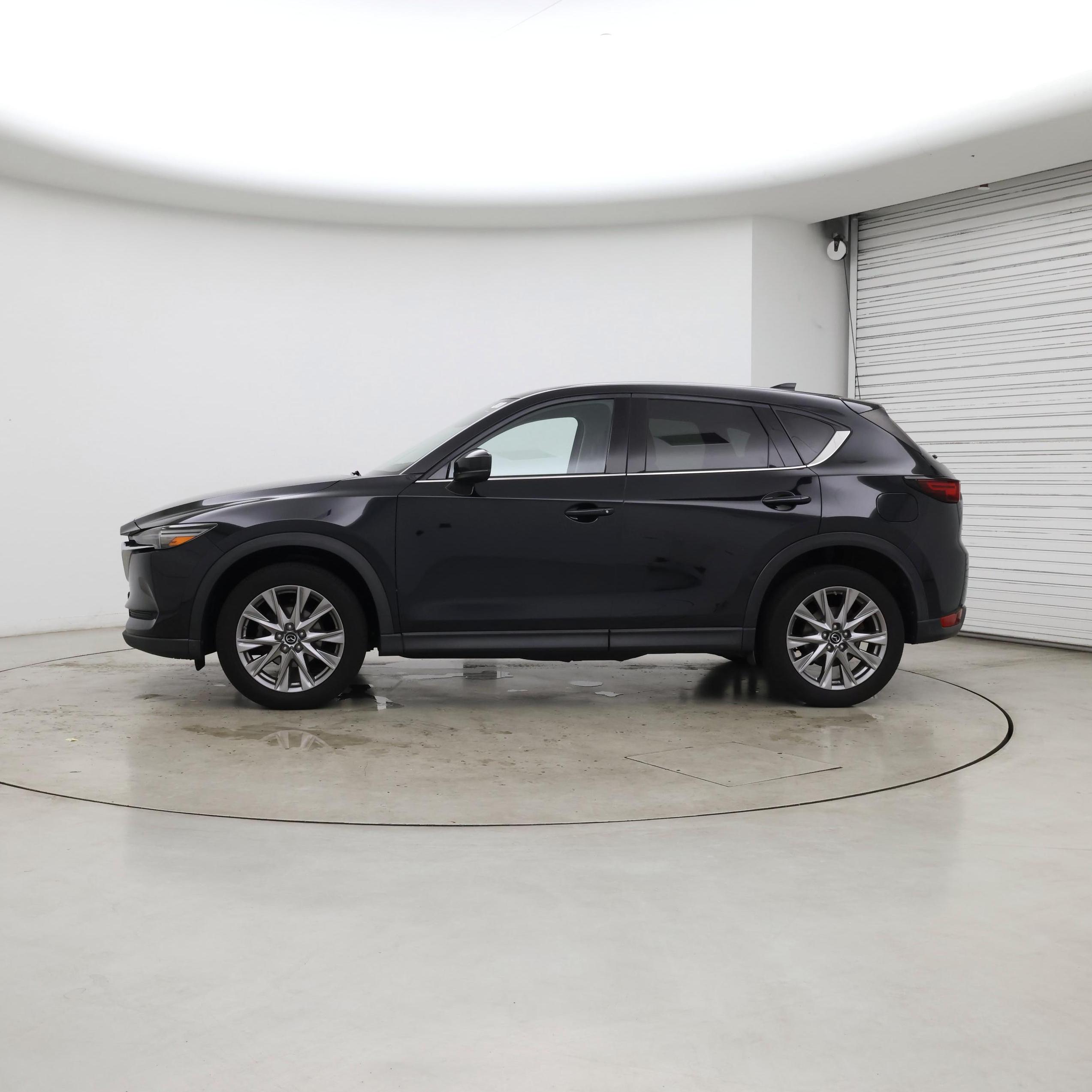 Thumbnail: 2020 Mazda CX-5 - 3