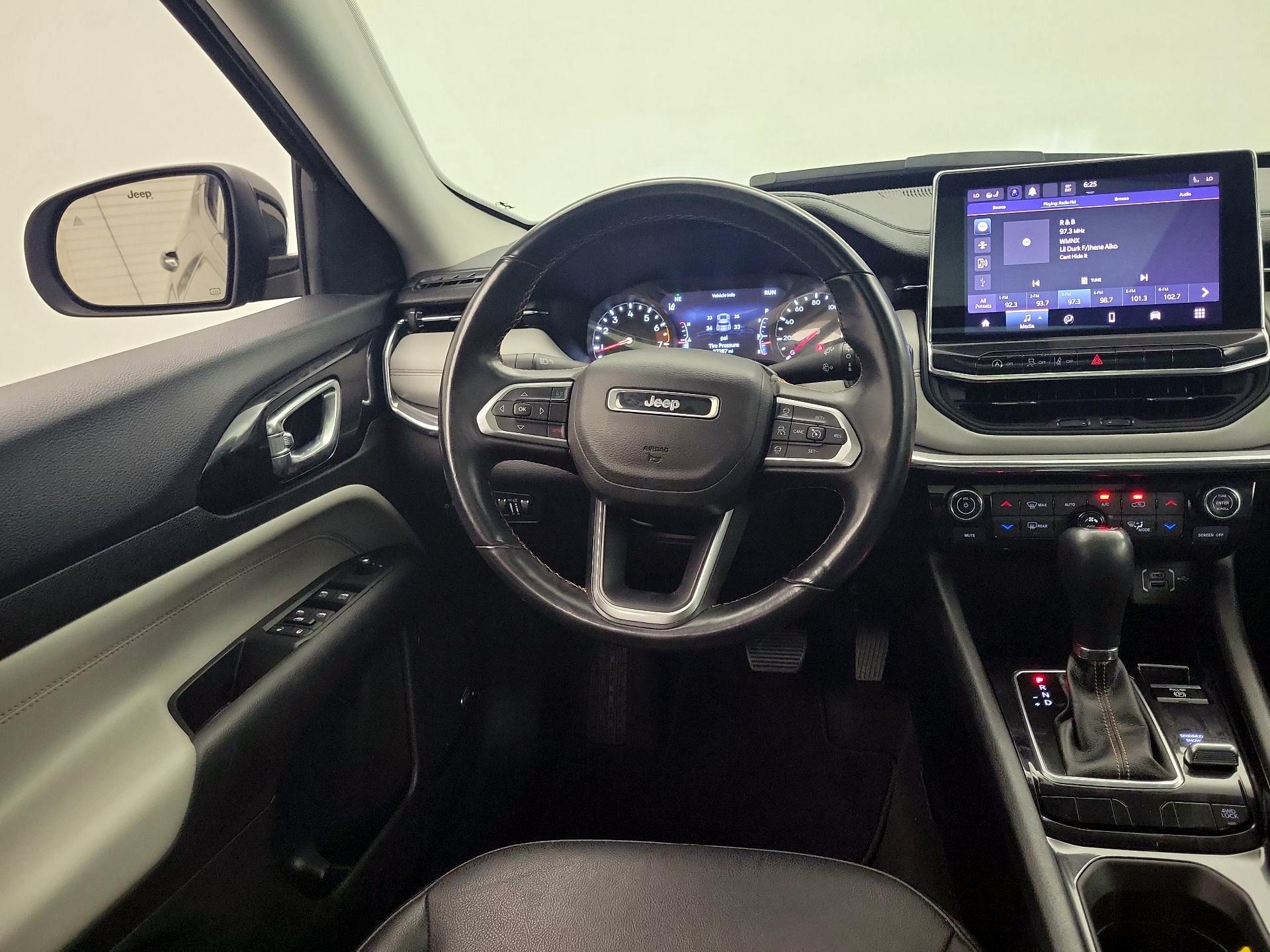 Thumbnail: 2022 Jeep Compass - 10