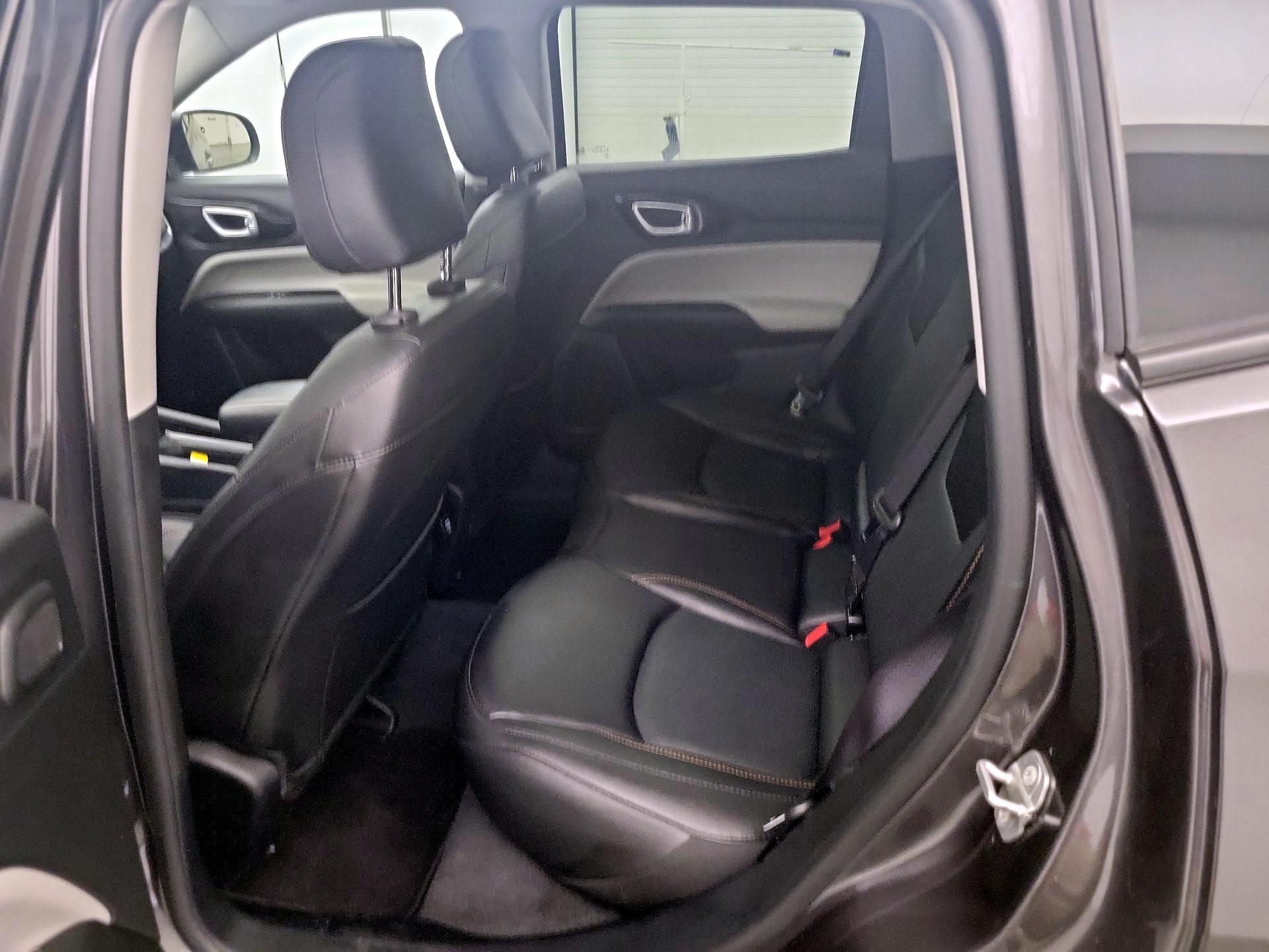 Thumbnail: 2022 Jeep Compass - 20