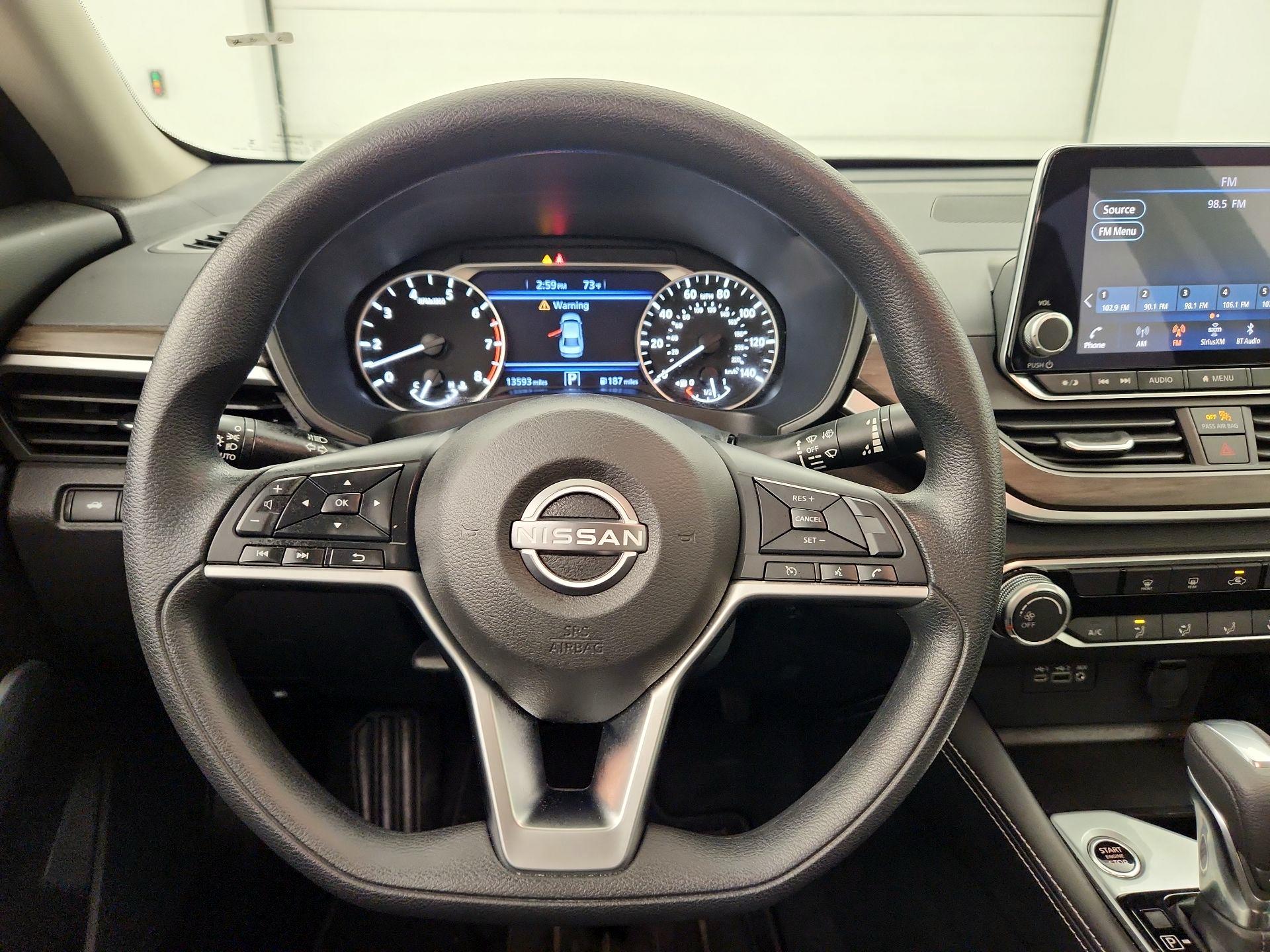 Thumbnail: 2023 Nissan Altima - 10