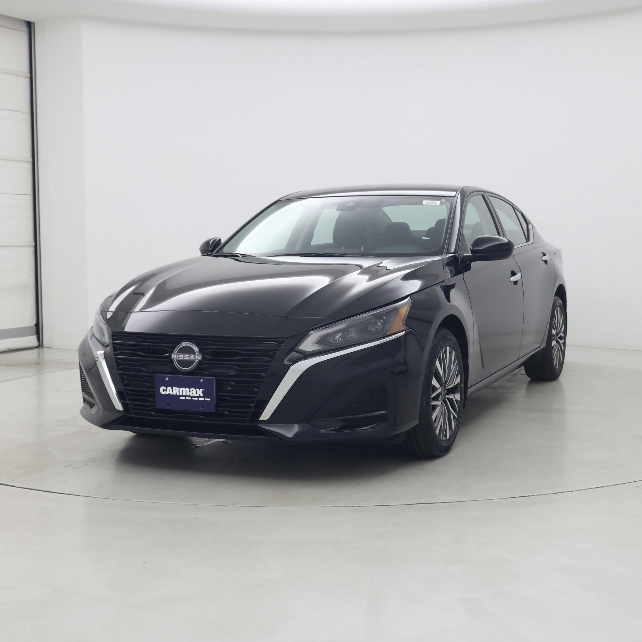 Thumbnail: 2023 Nissan Altima - 4