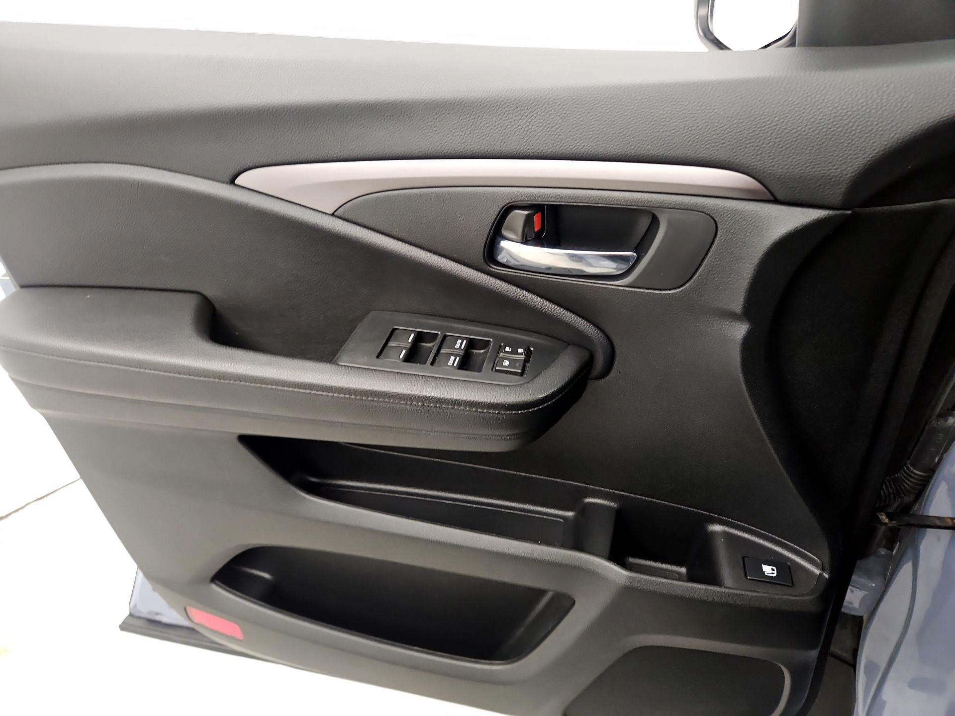 Thumbnail: 2022 Honda Pilot - 12