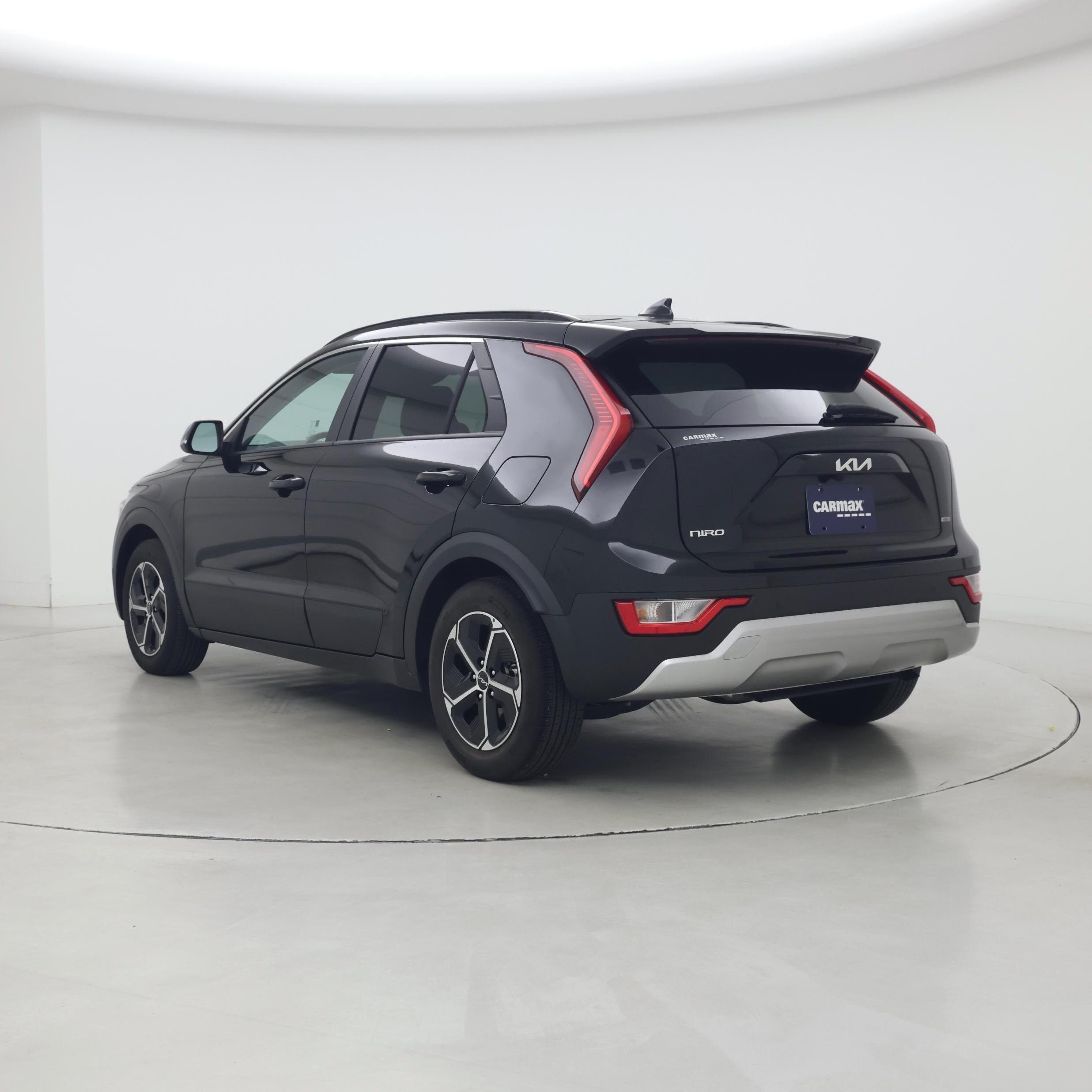 Thumbnail: 2023 Kia Niro - 2