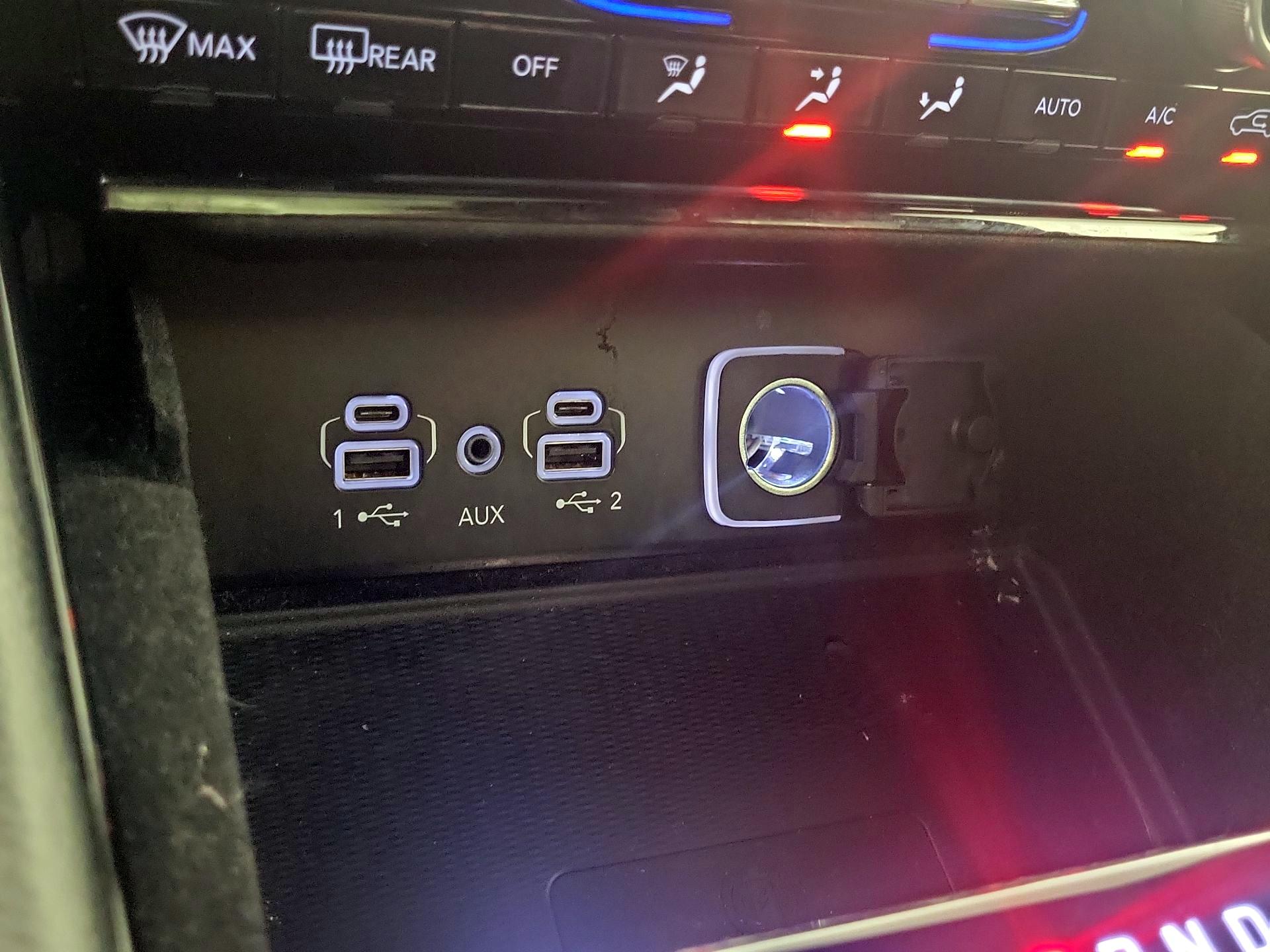 Thumbnail: 2021 Jeep Grand Cherokee L - 19