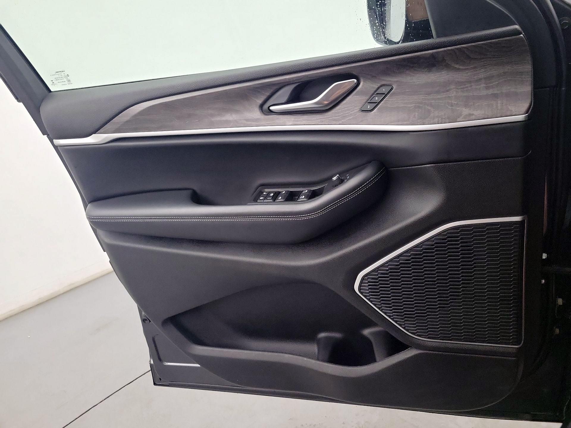 Thumbnail: 2021 Jeep Grand Cherokee L - 12