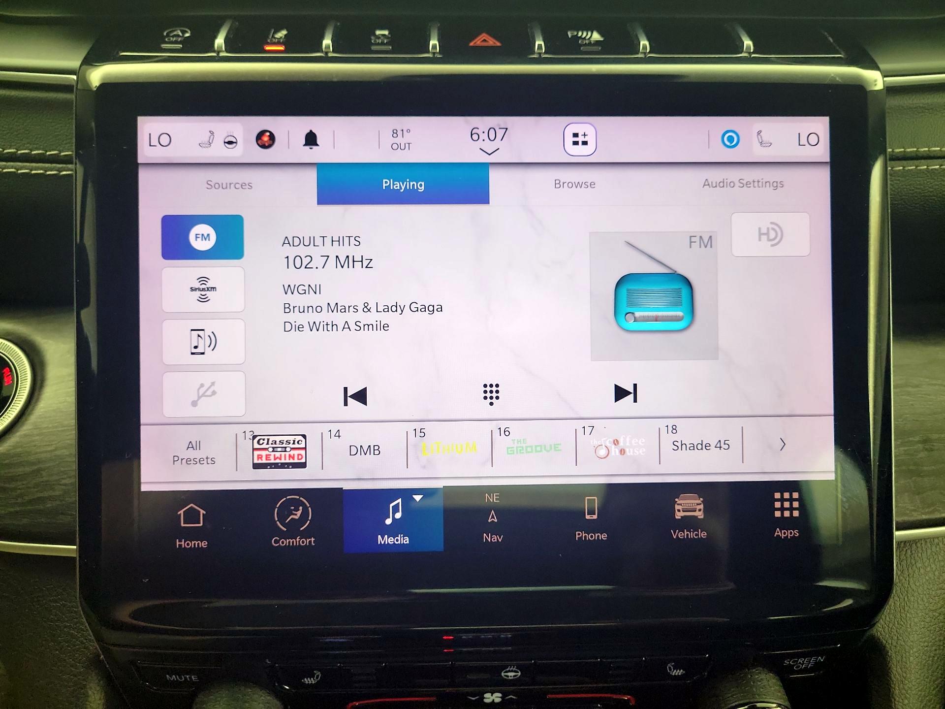 Thumbnail: 2021 Jeep Grand Cherokee L - 16