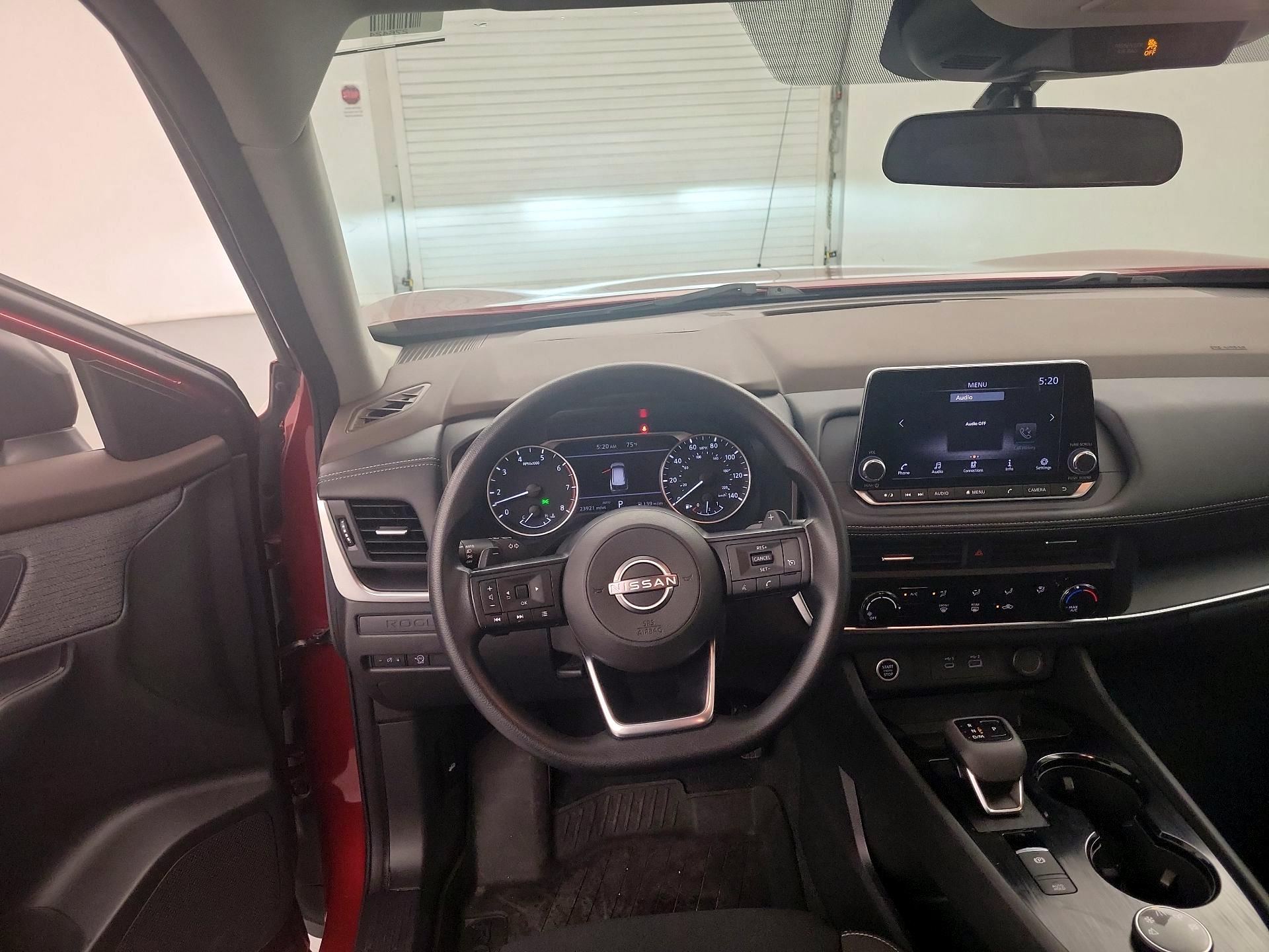 Thumbnail: 2023 Nissan Rogue - 10