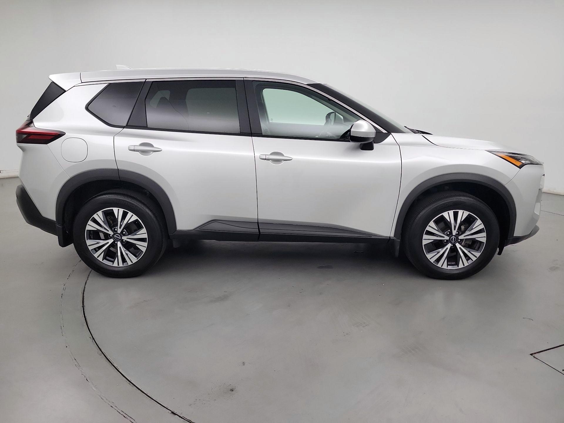 Thumbnail: 2023 Nissan Rogue - 4