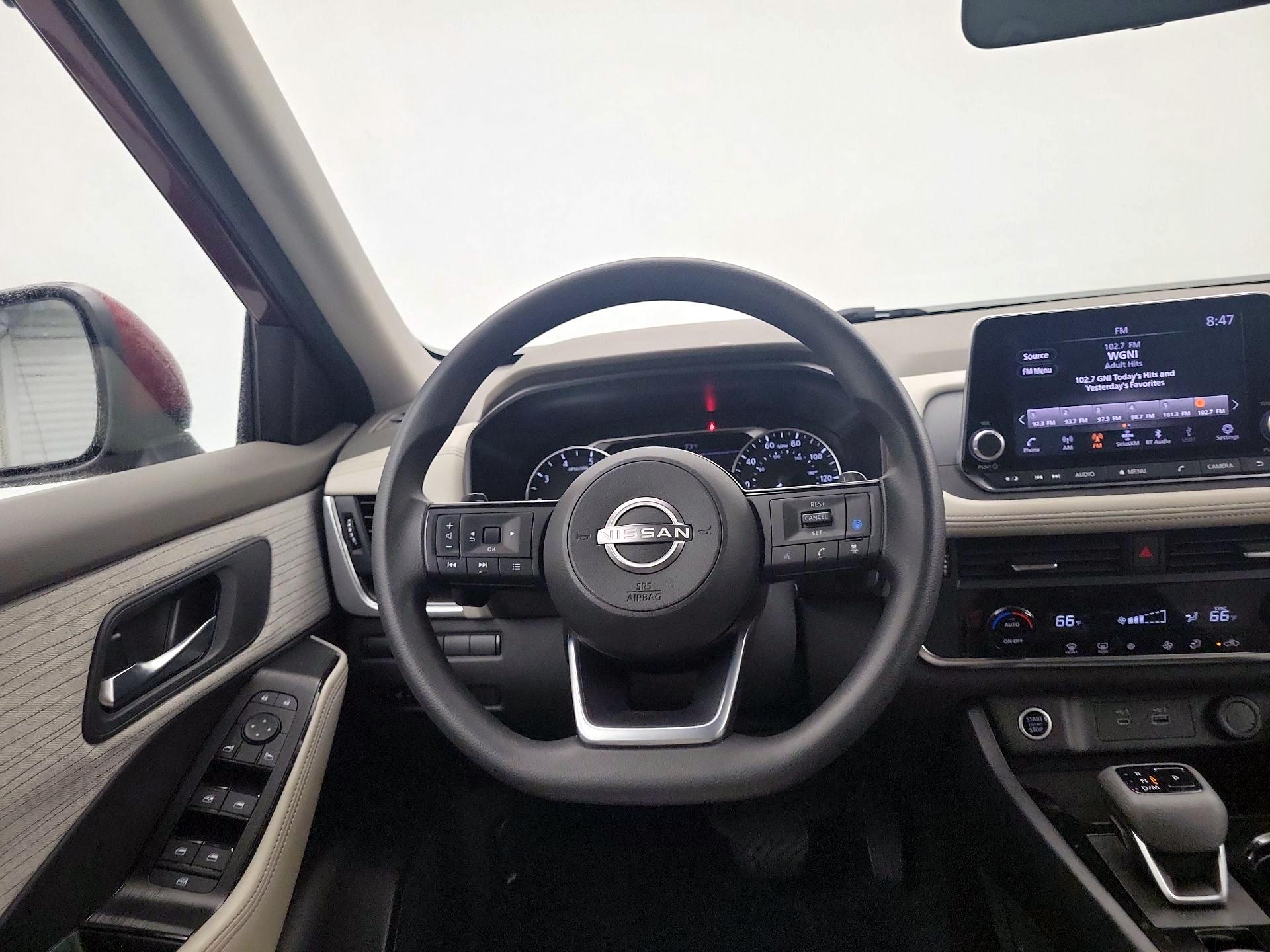 Thumbnail: 2023 Nissan Rogue - 10