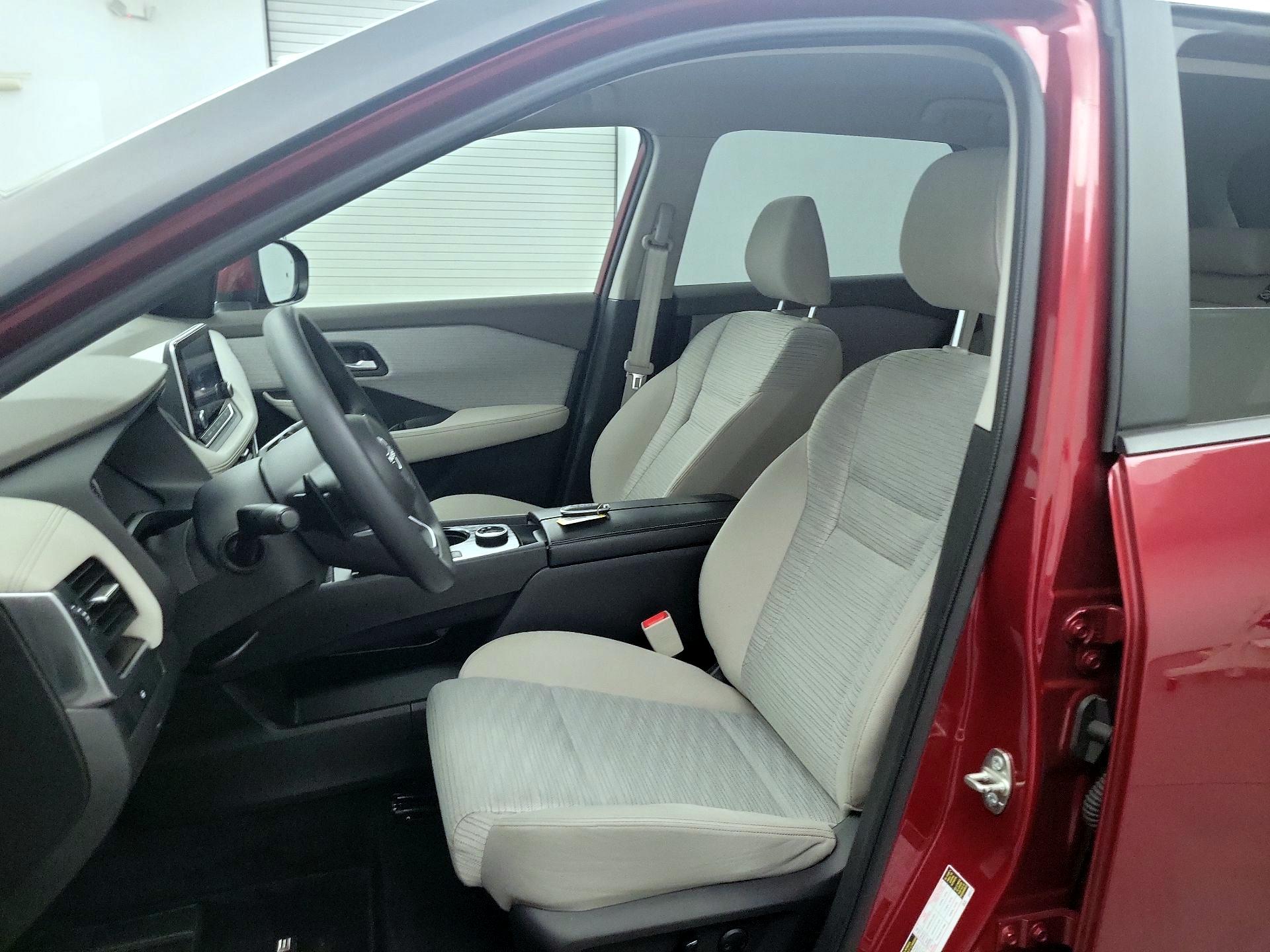 Thumbnail: 2023 Nissan Rogue - 11