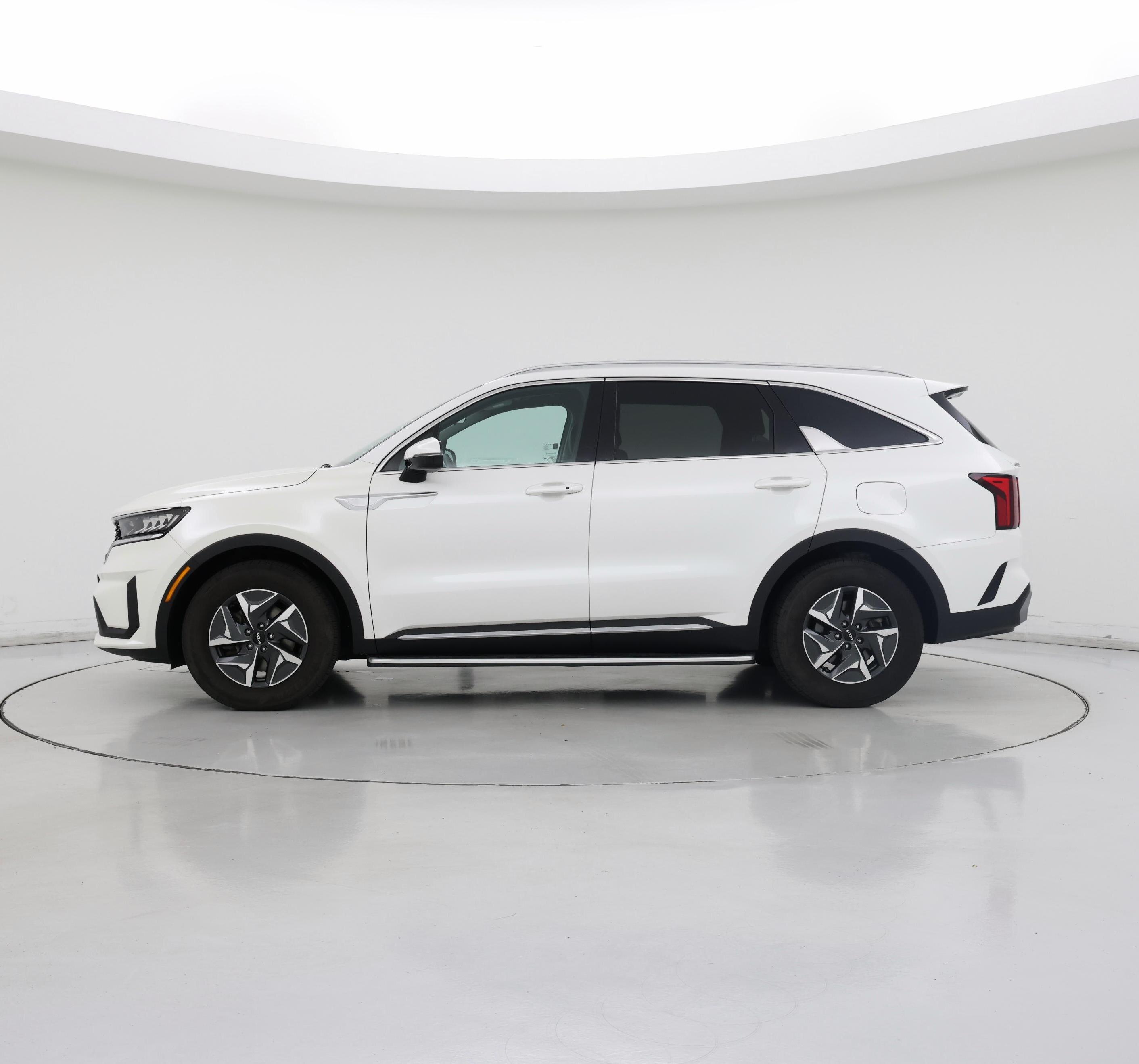 Thumbnail: 2022 Kia Sorento - 3