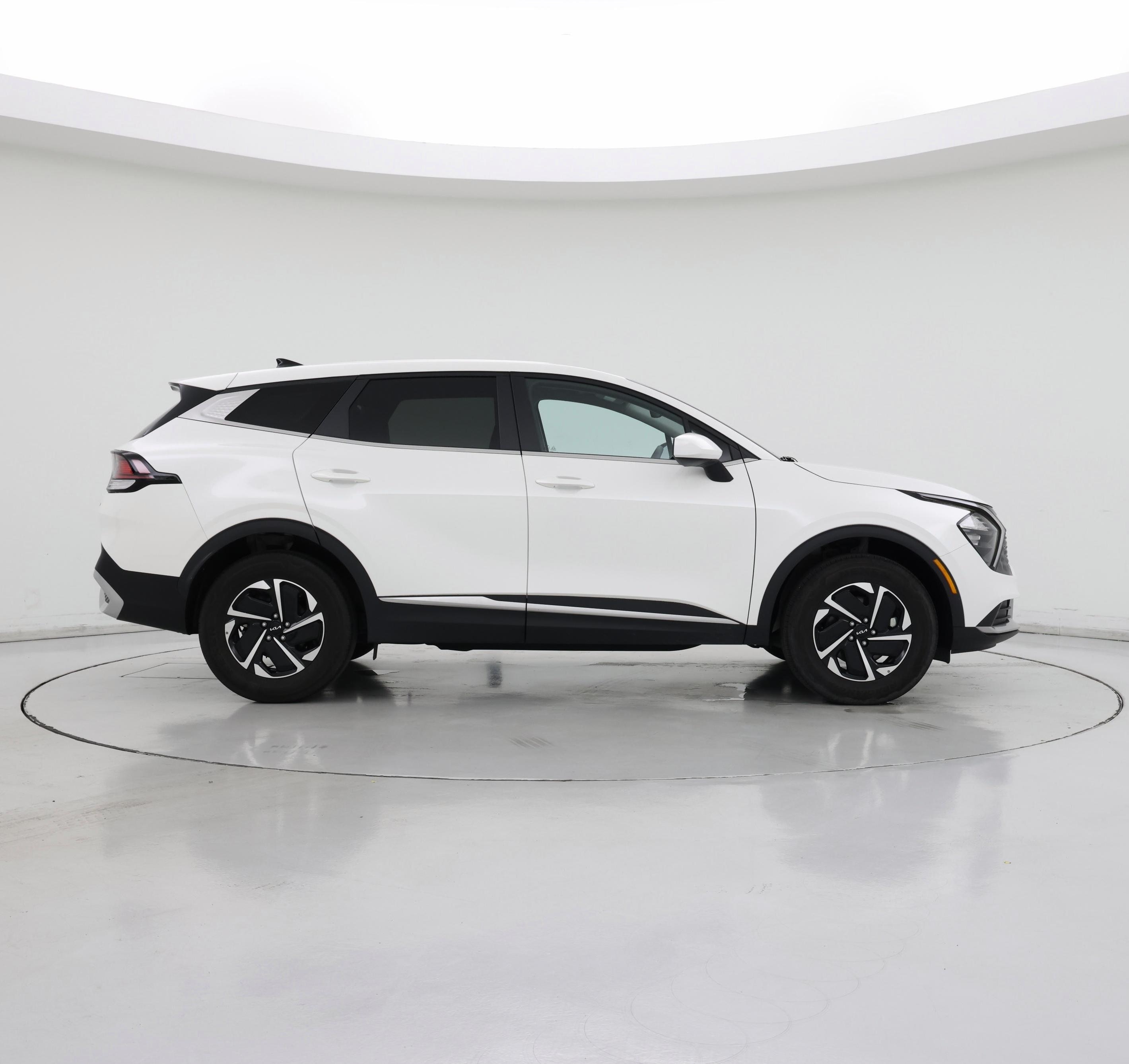 Thumbnail: 2023 Kia Sportage - 7