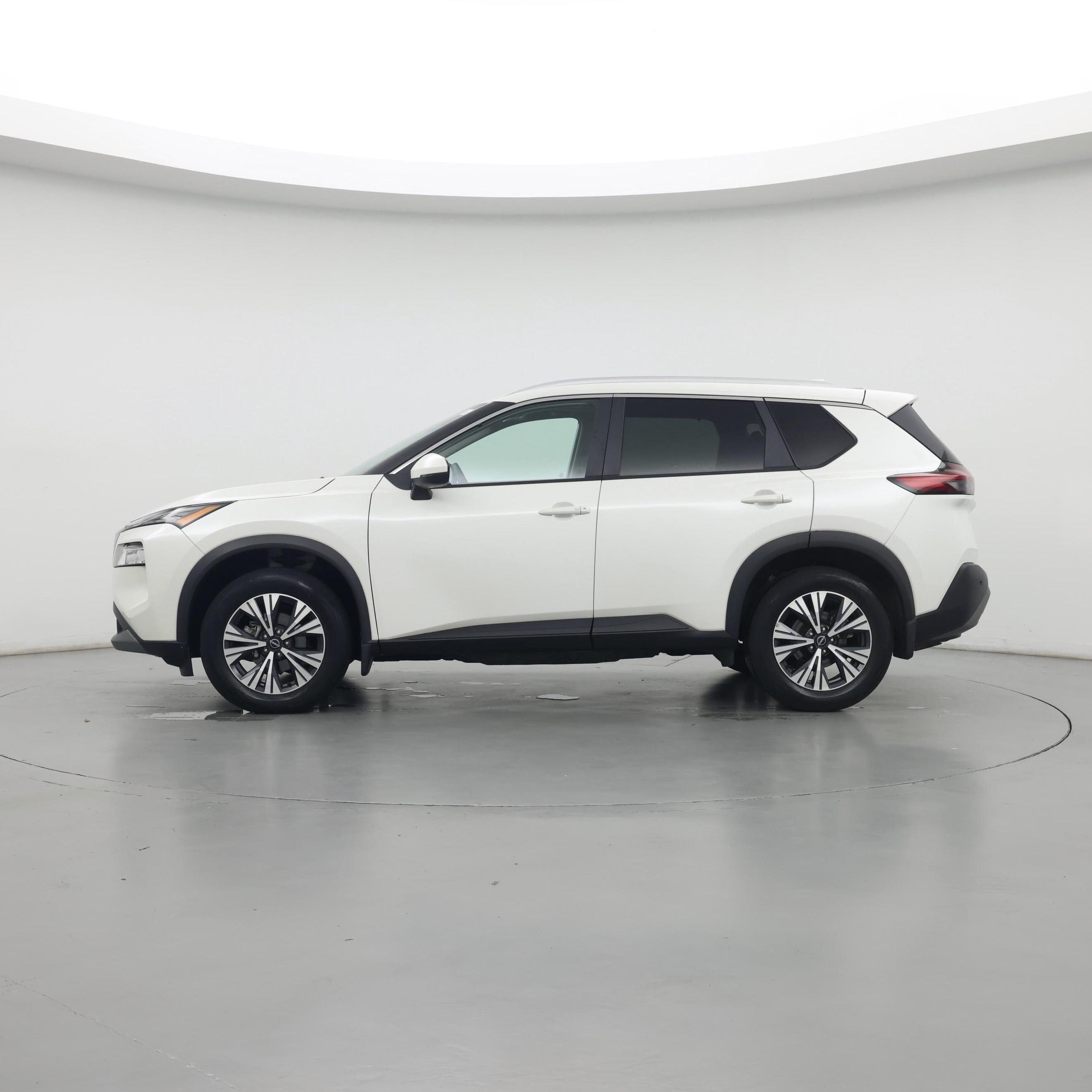 Thumbnail: 2022 Nissan Rogue - 3