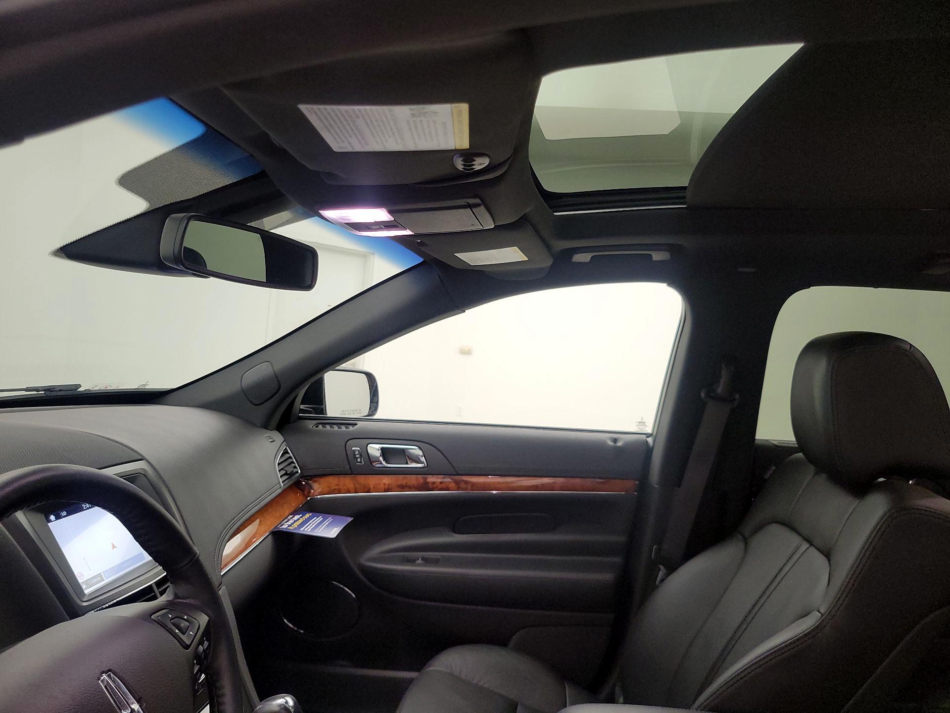Thumbnail: 2019 Lincoln MKT - 20