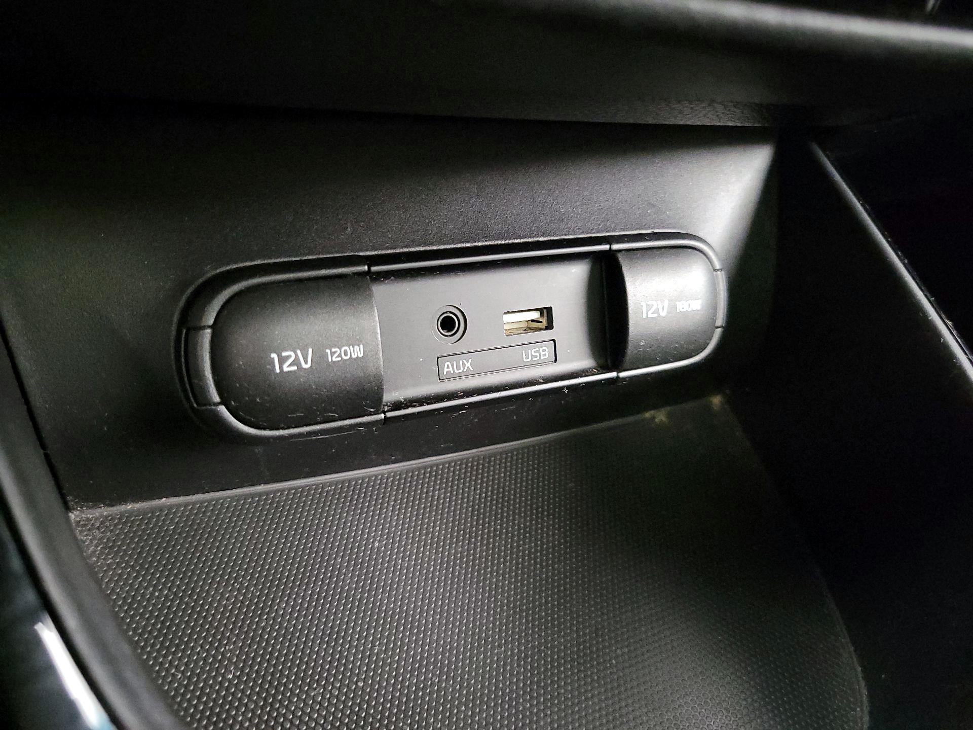 Thumbnail: 2015 Kia Soul - 19