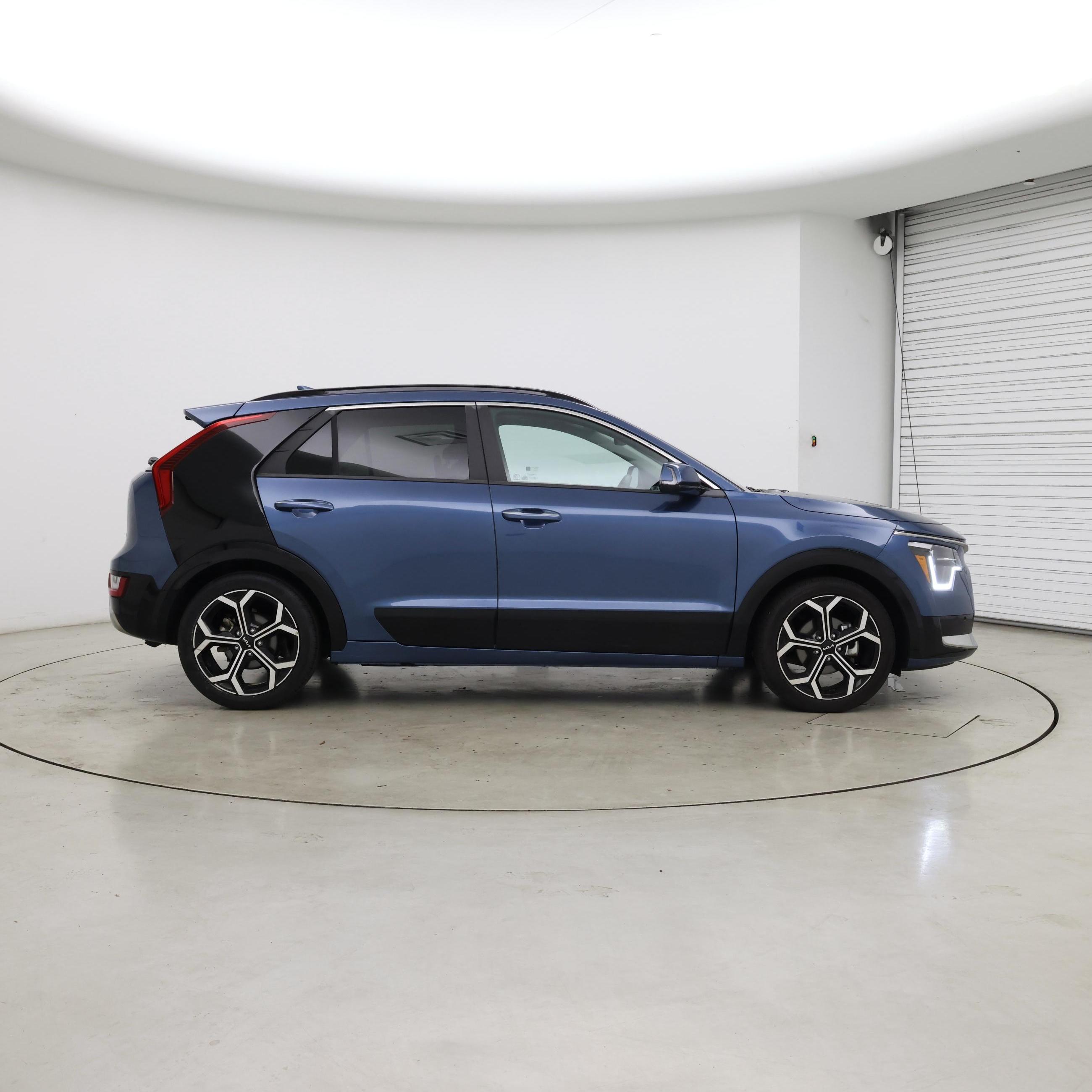 Thumbnail: 2024 Kia Niro - 7
