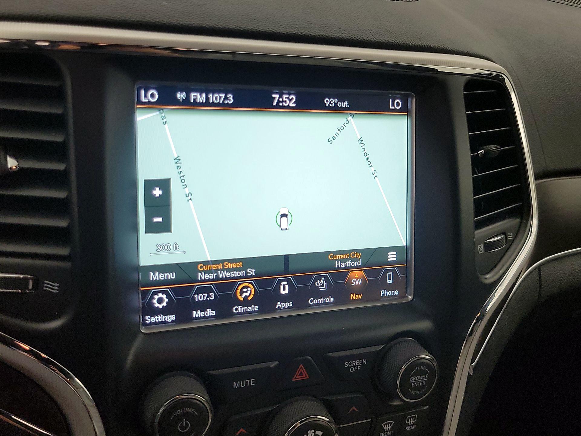 Thumbnail: 2018 Jeep Grand Cherokee - 14