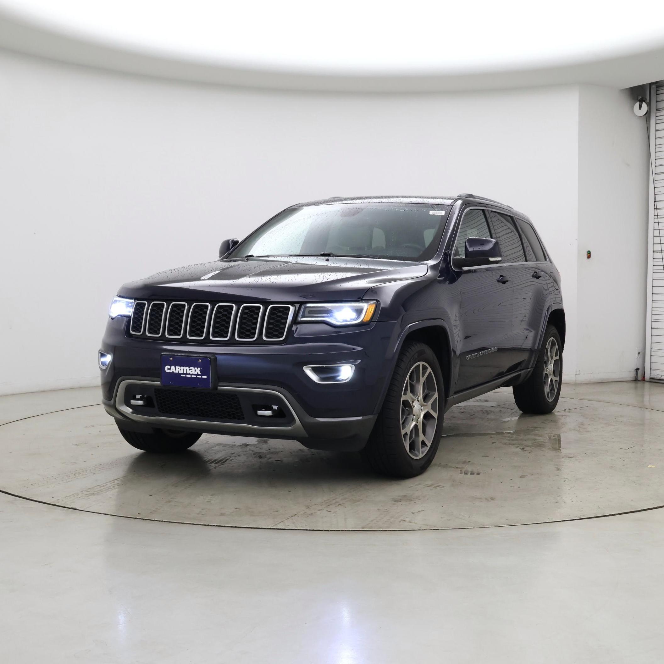 Thumbnail: 2018 Jeep Grand Cherokee - 4