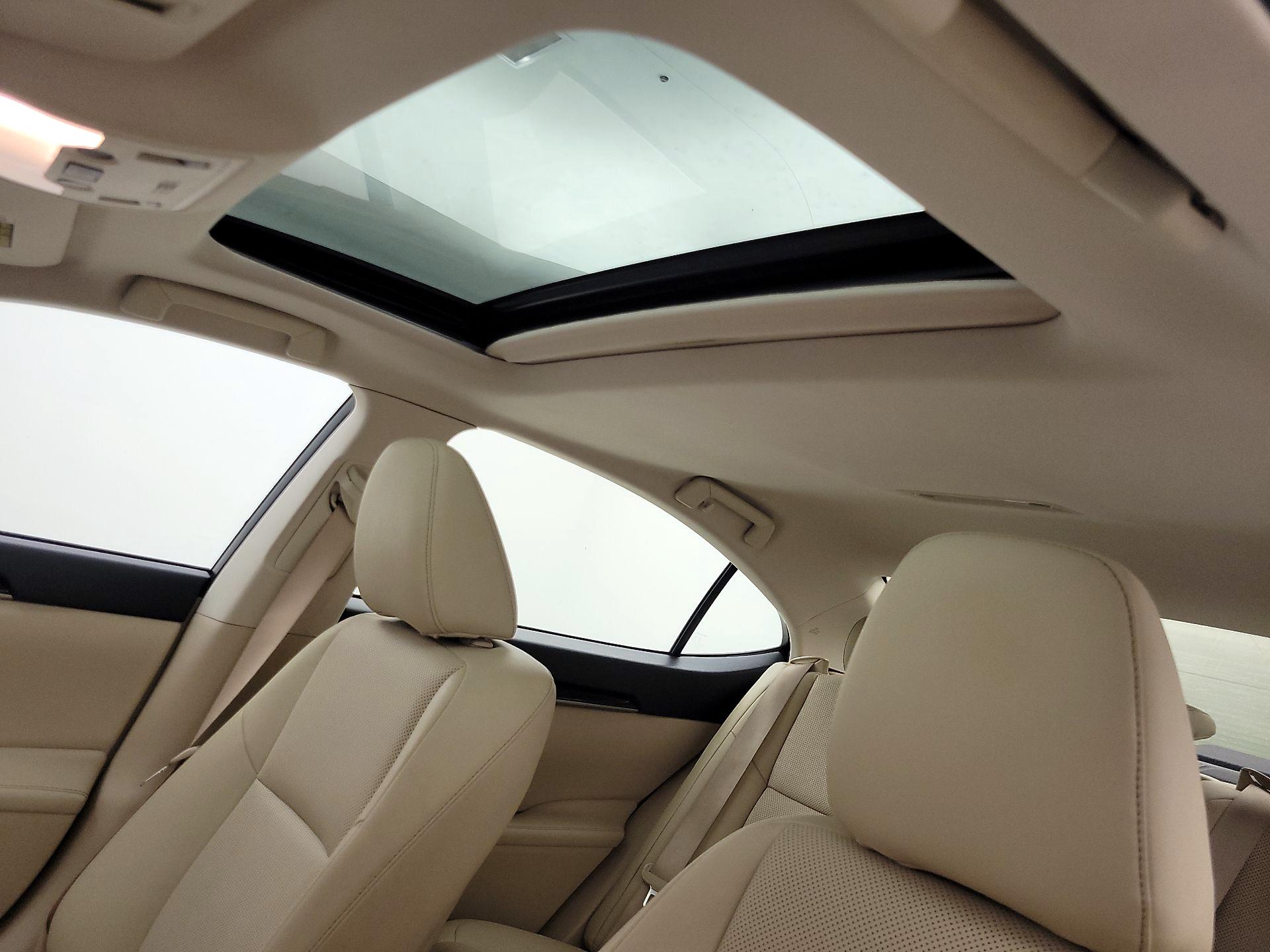 Thumbnail: 2014 Lexus ES - 19