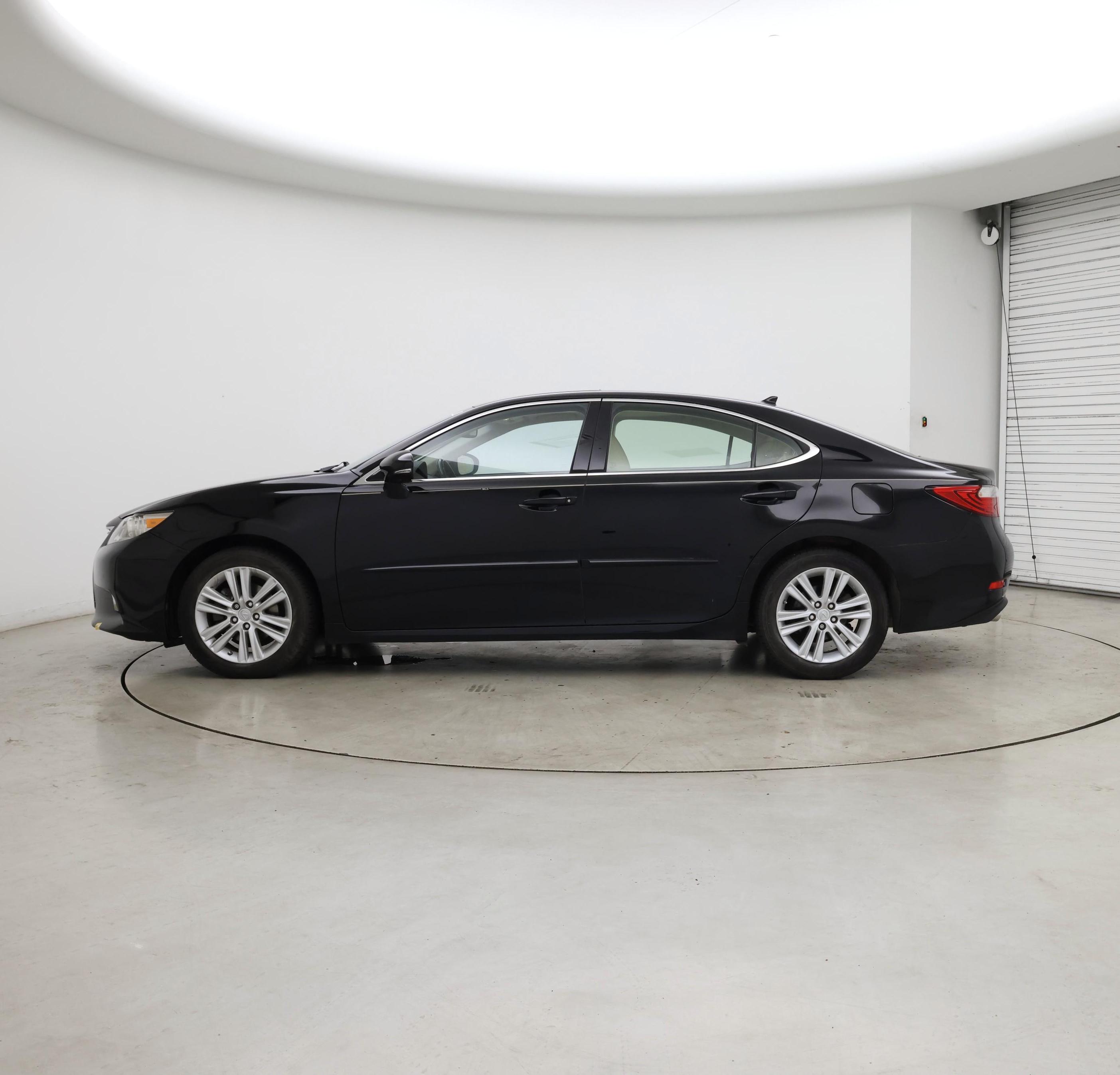 Thumbnail: 2014 Lexus ES - 3