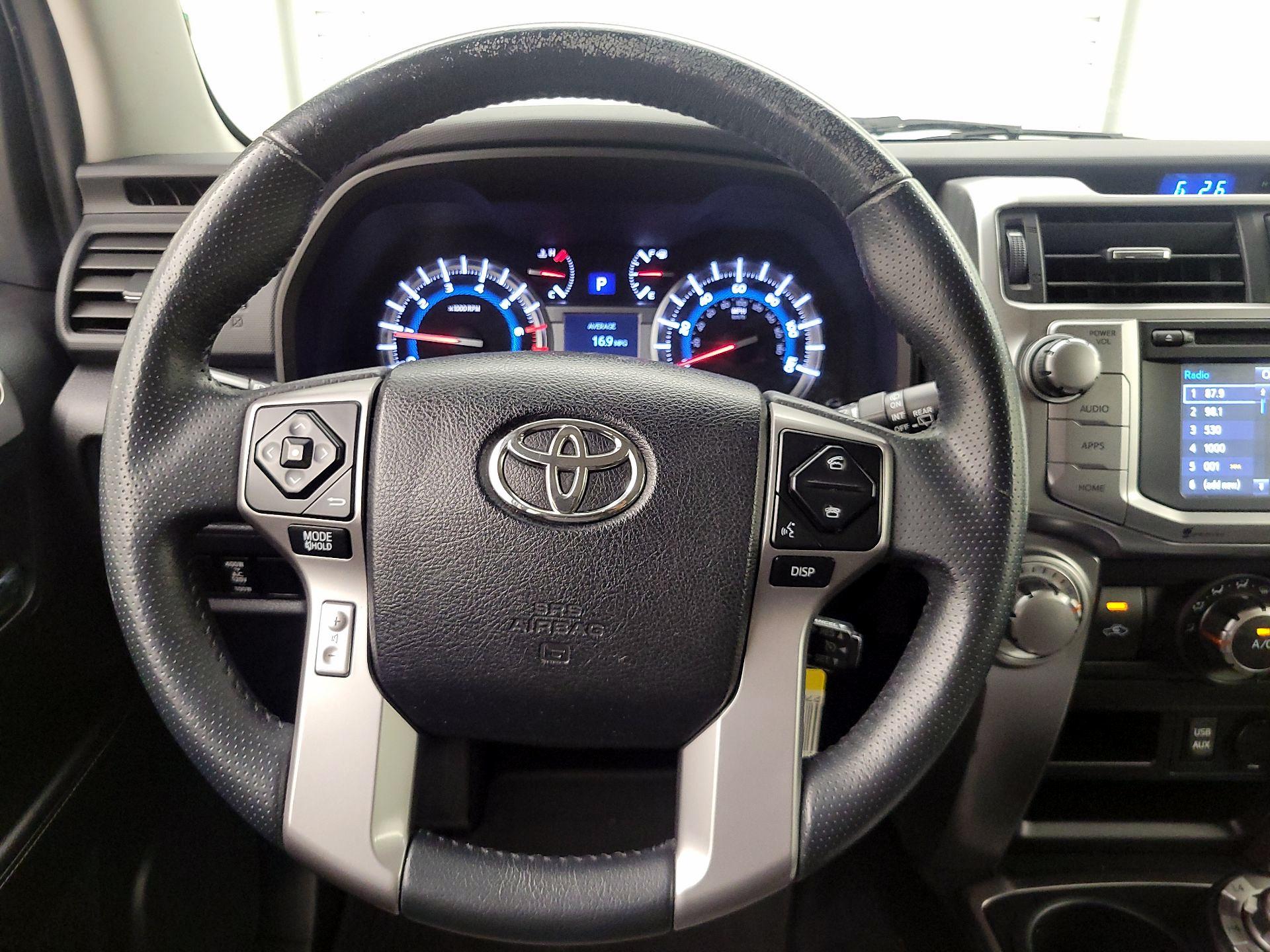 Thumbnail: 2016 Toyota 4Runner - 10