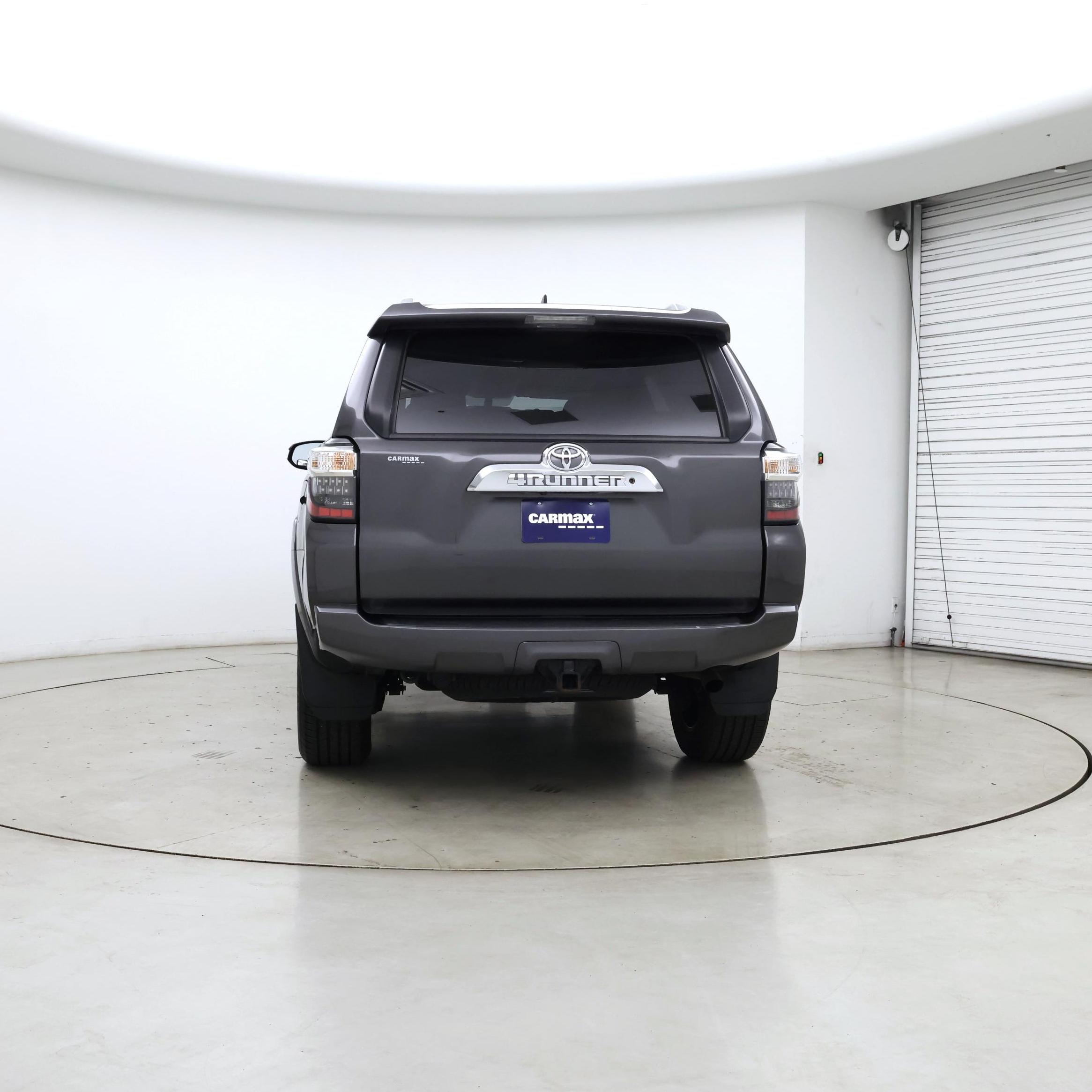 Thumbnail: 2016 Toyota 4Runner - 6
