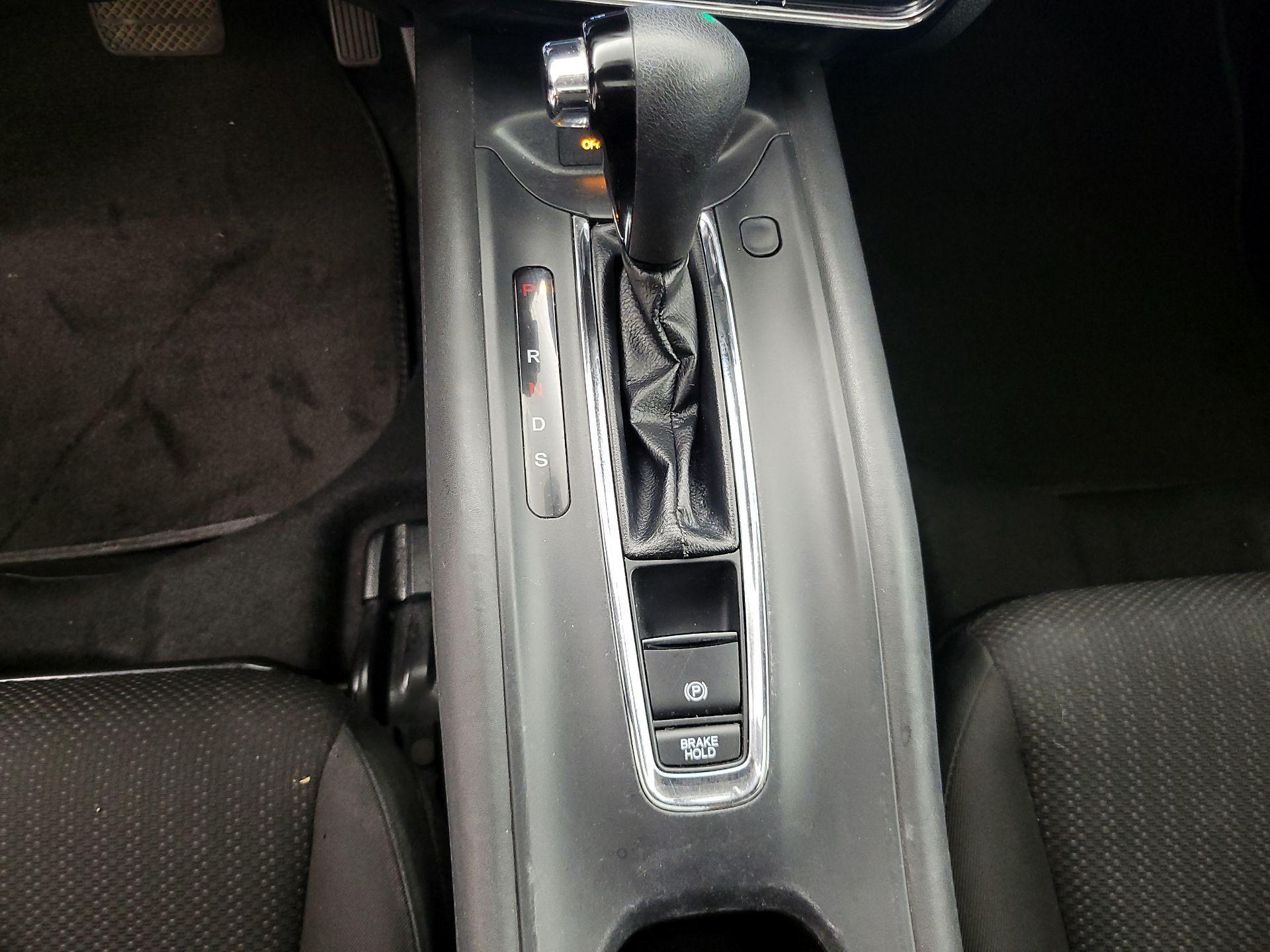 Thumbnail: 2018 Honda HR-V - 17
