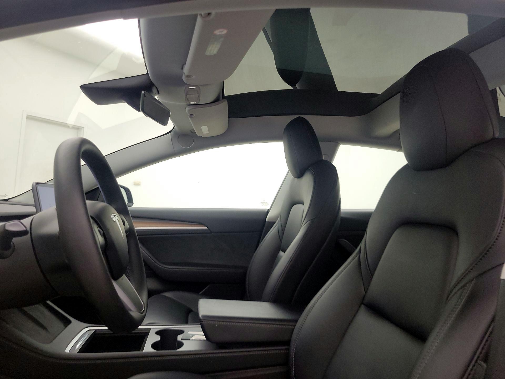 Thumbnail: 2022 Tesla Model 3 - 18