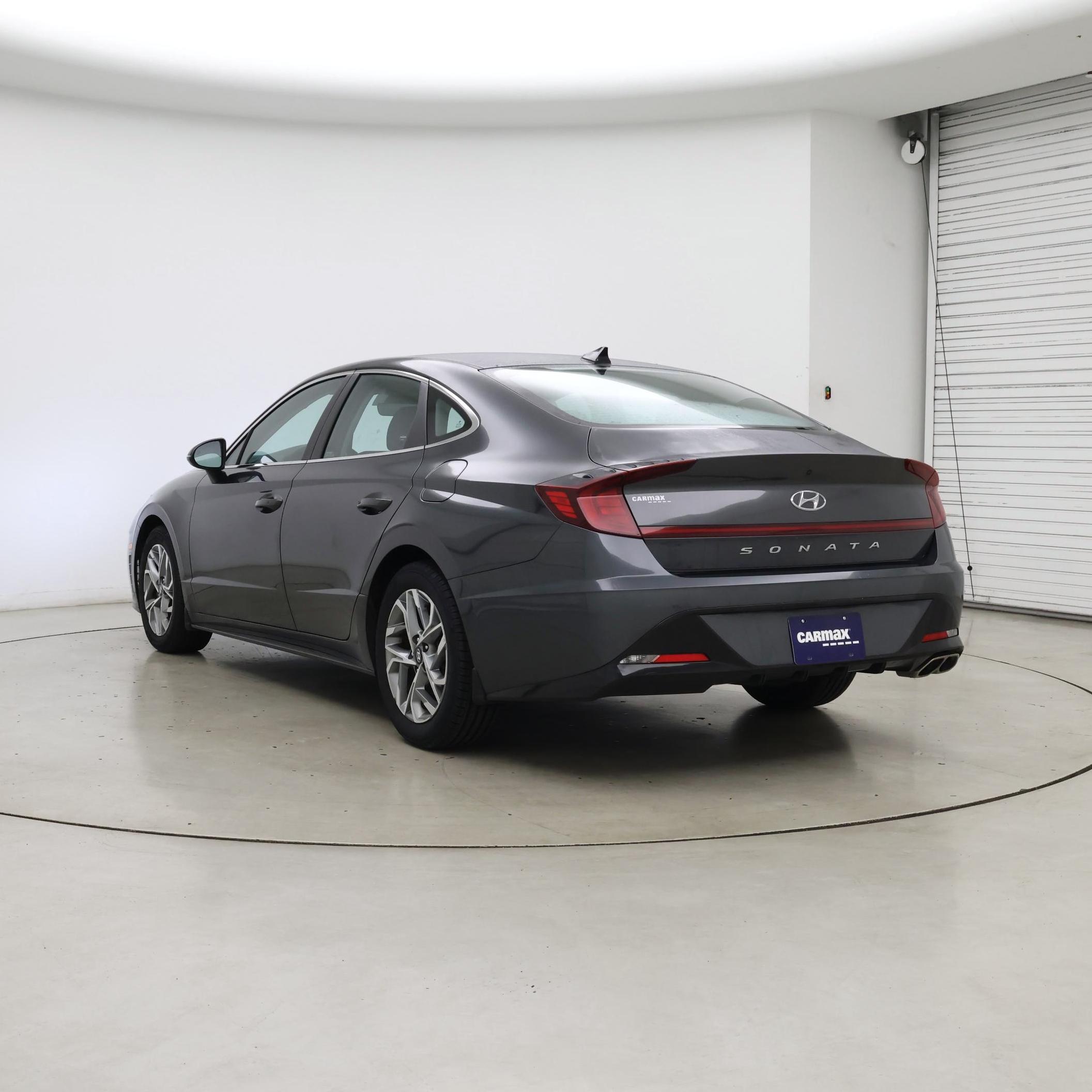 Thumbnail: 2023 Hyundai Sonata - 2