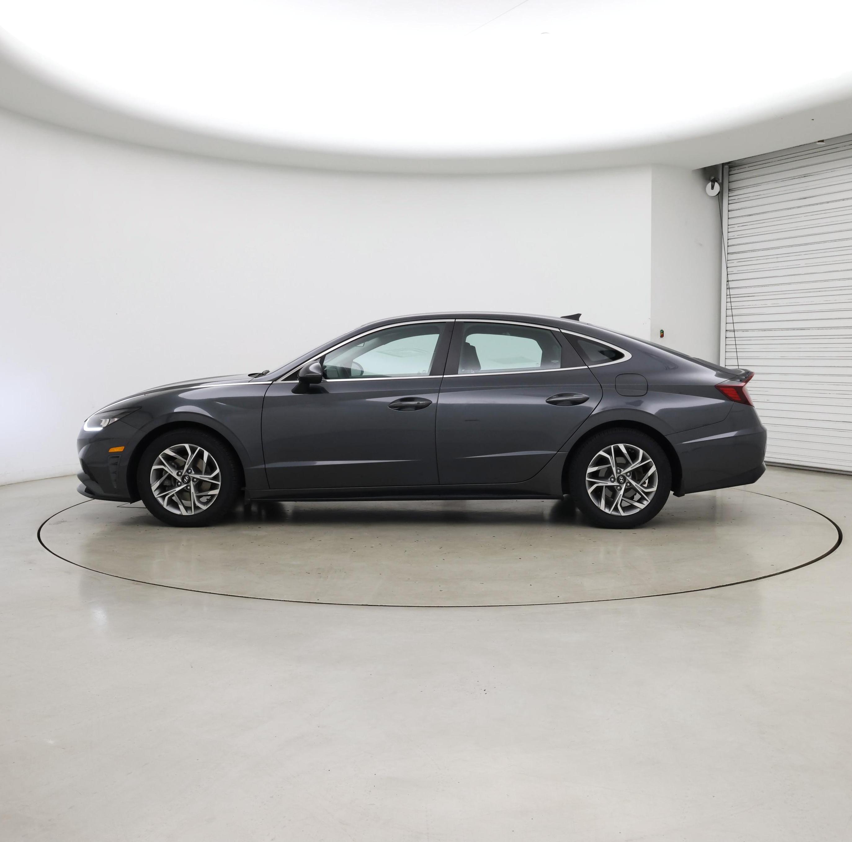 Thumbnail: 2023 Hyundai Sonata - 3