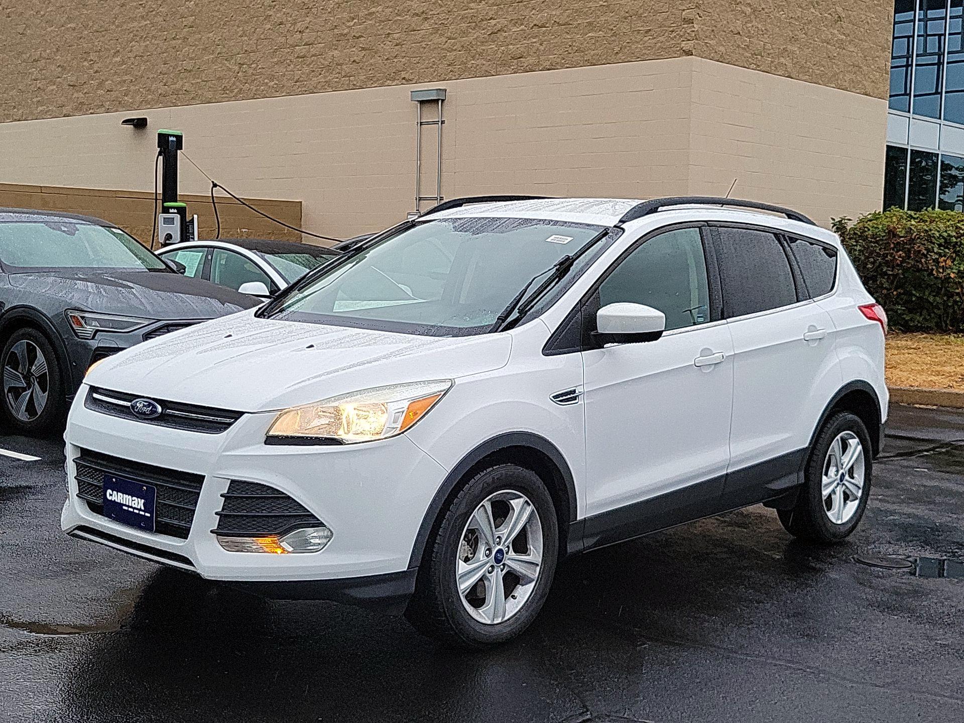 Thumbnail: 2016 Ford Escape - 3