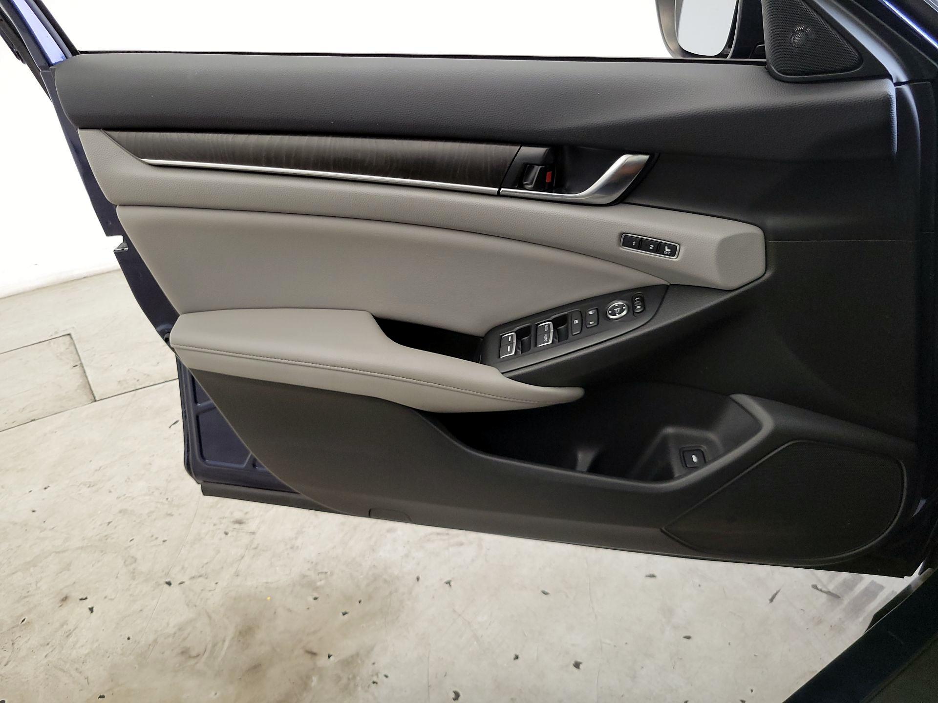 Thumbnail: 2020 Honda Accord - 12
