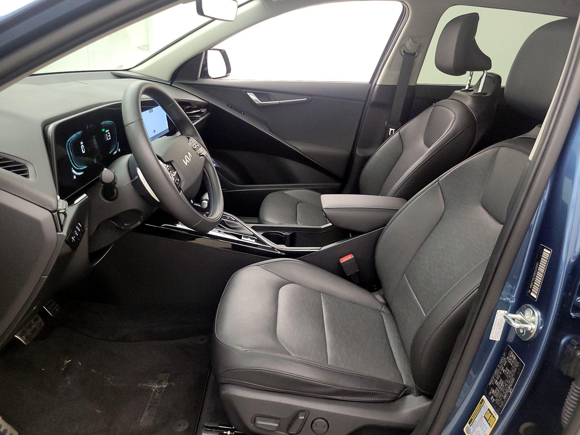 Thumbnail: 2024 Kia Niro - 11